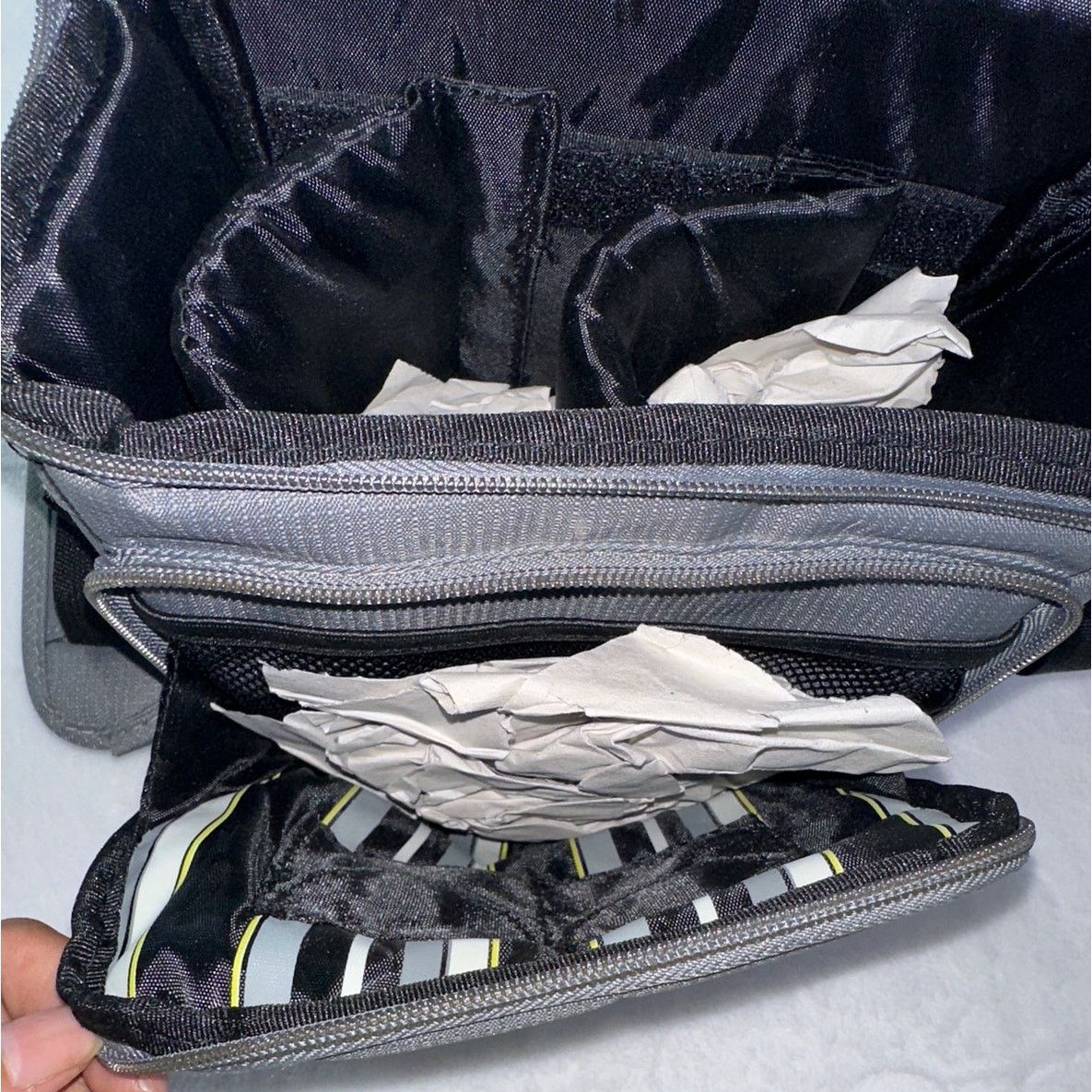 Eddie Bauer Eddie Bauer Gray and Black SLR Camera Bag New With Tags Size ONE SIZE - 6 Thumbnail