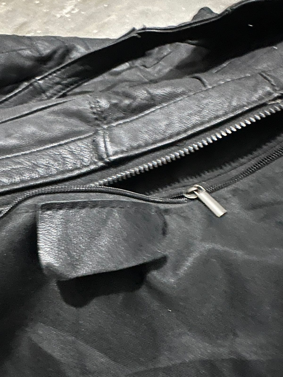 Leather 🔥Unknown Leather 2 Way Bag Nice Design Patches Size ONE SIZE - 13 Thumbnail