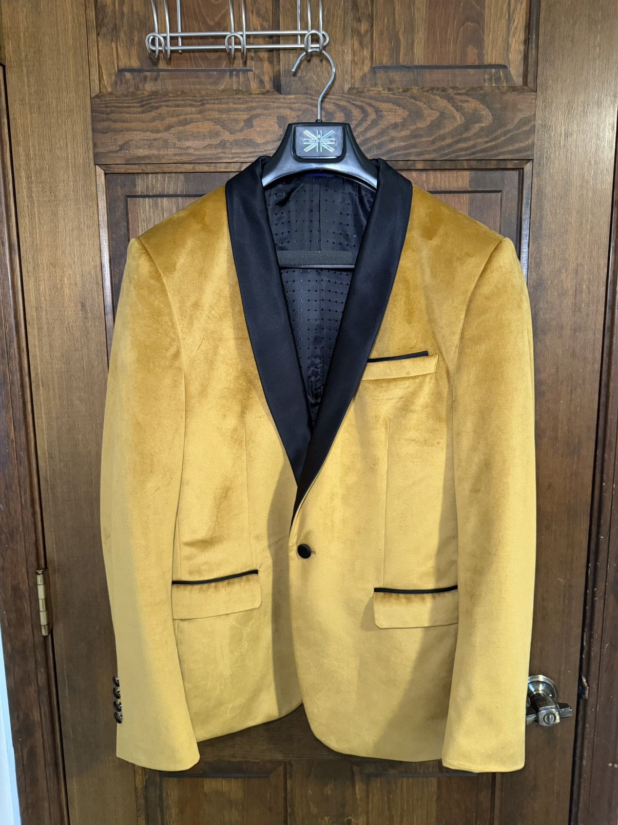 Other Golden Velvet Tuxedo Blazer Size 36R - 1 Thumbnail