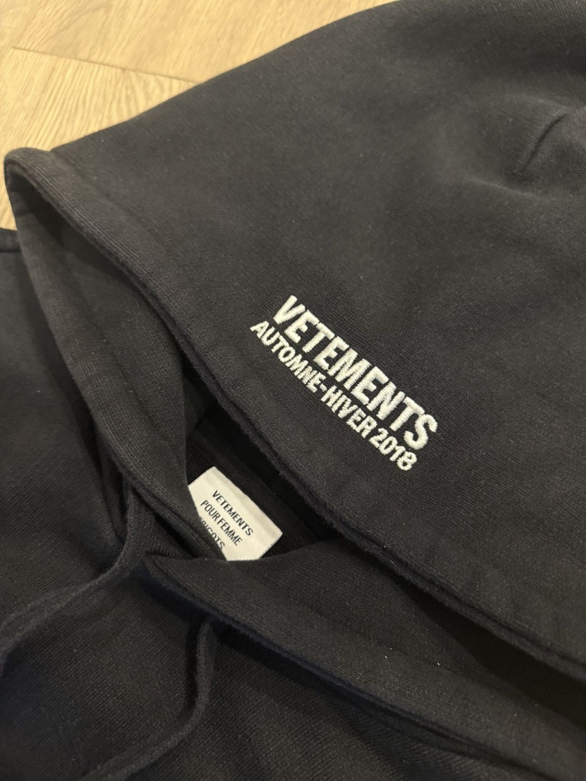 Vetements AW18 Vetements Metal Tour Hoodie Size US M / EU 48-50 / 2 - 3 Thumbnail
