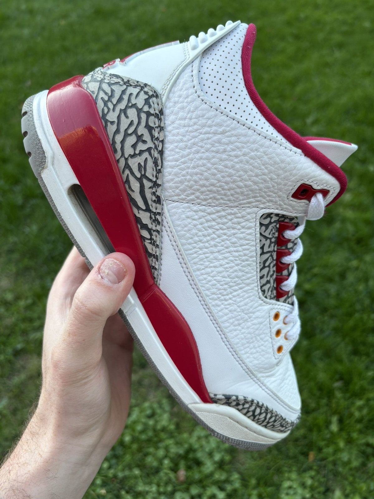 Jordan Brand Jordan 3 Retro Cardinal Red 2022 Size 9 Size US 9 / EU 42 - 1 Thumbnail