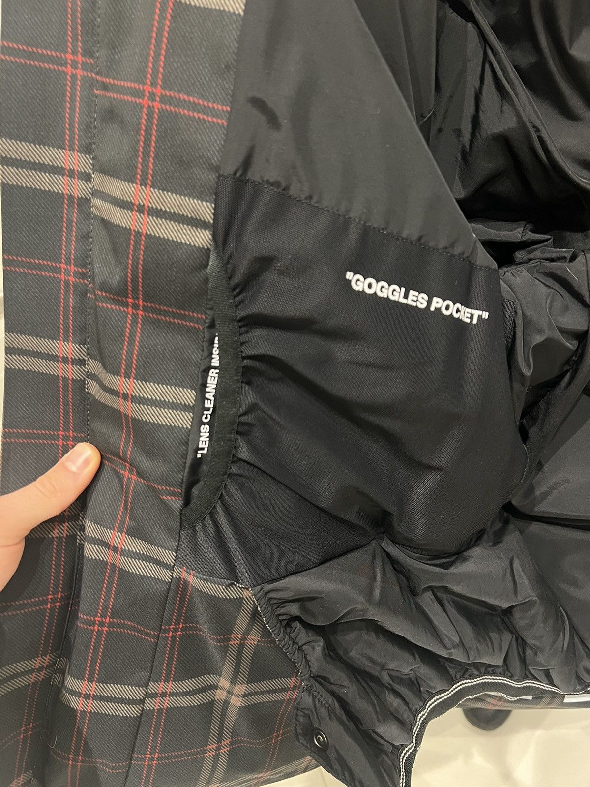 Off-White Off-White Size US S / EU 44-46 / 1 - 16 Thumbnail