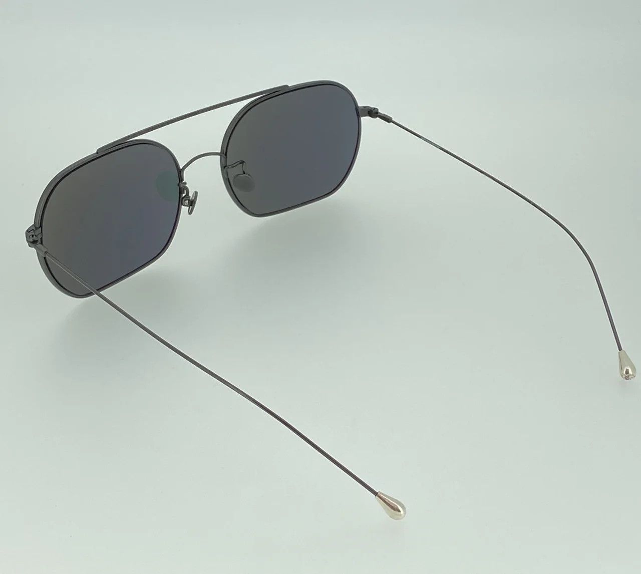 Ann Demeulemeester Ann Demeulemeester Sunglasses Round Gun Metal and Grey Size ONE SIZE - 4 Thumbnail