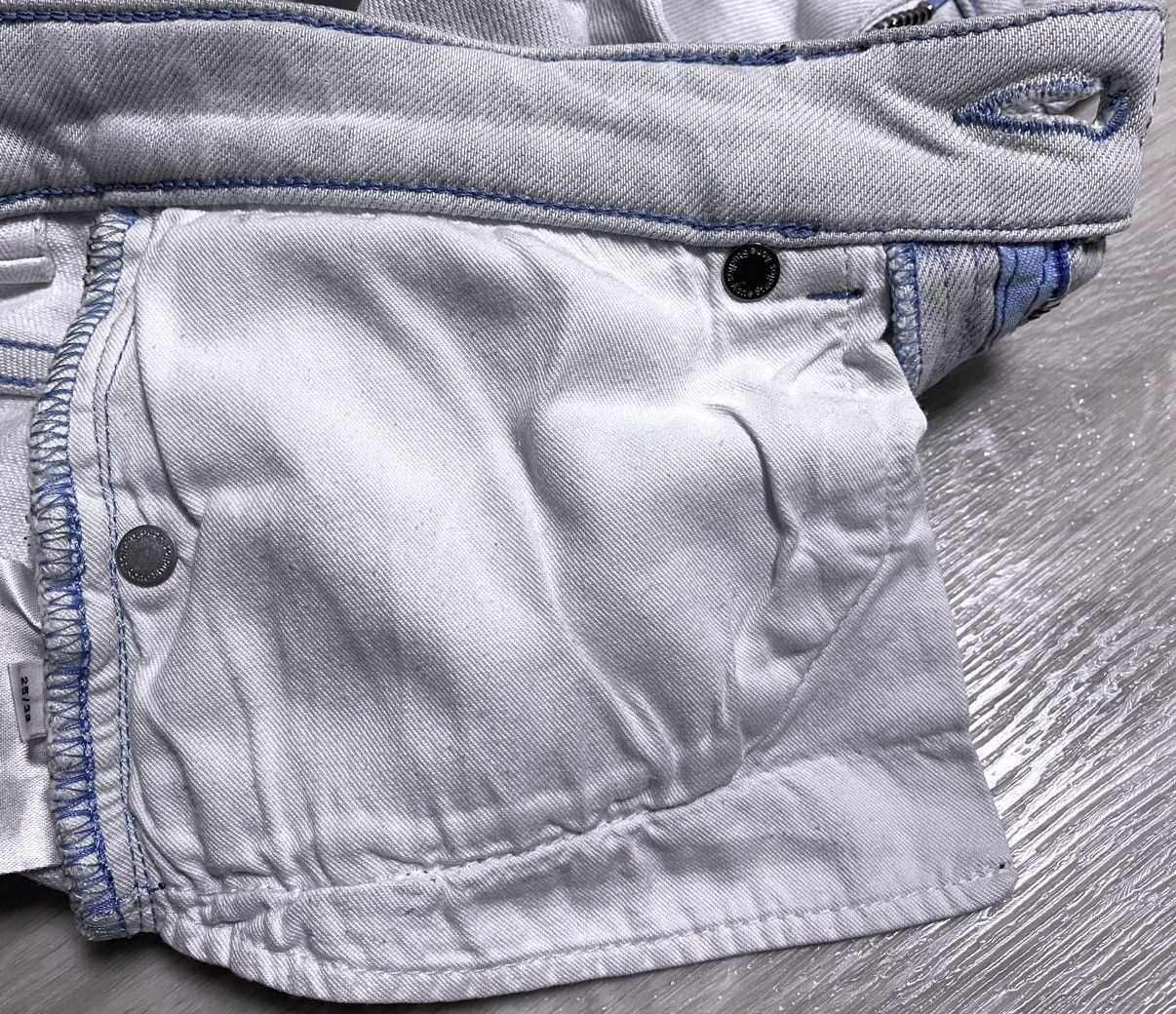 Acne Studios Women’s Acne Studios Row Bleached Jeans Denim Washed Dyed Size 25" / US 0 / IT 36 - 17 Thumbnail