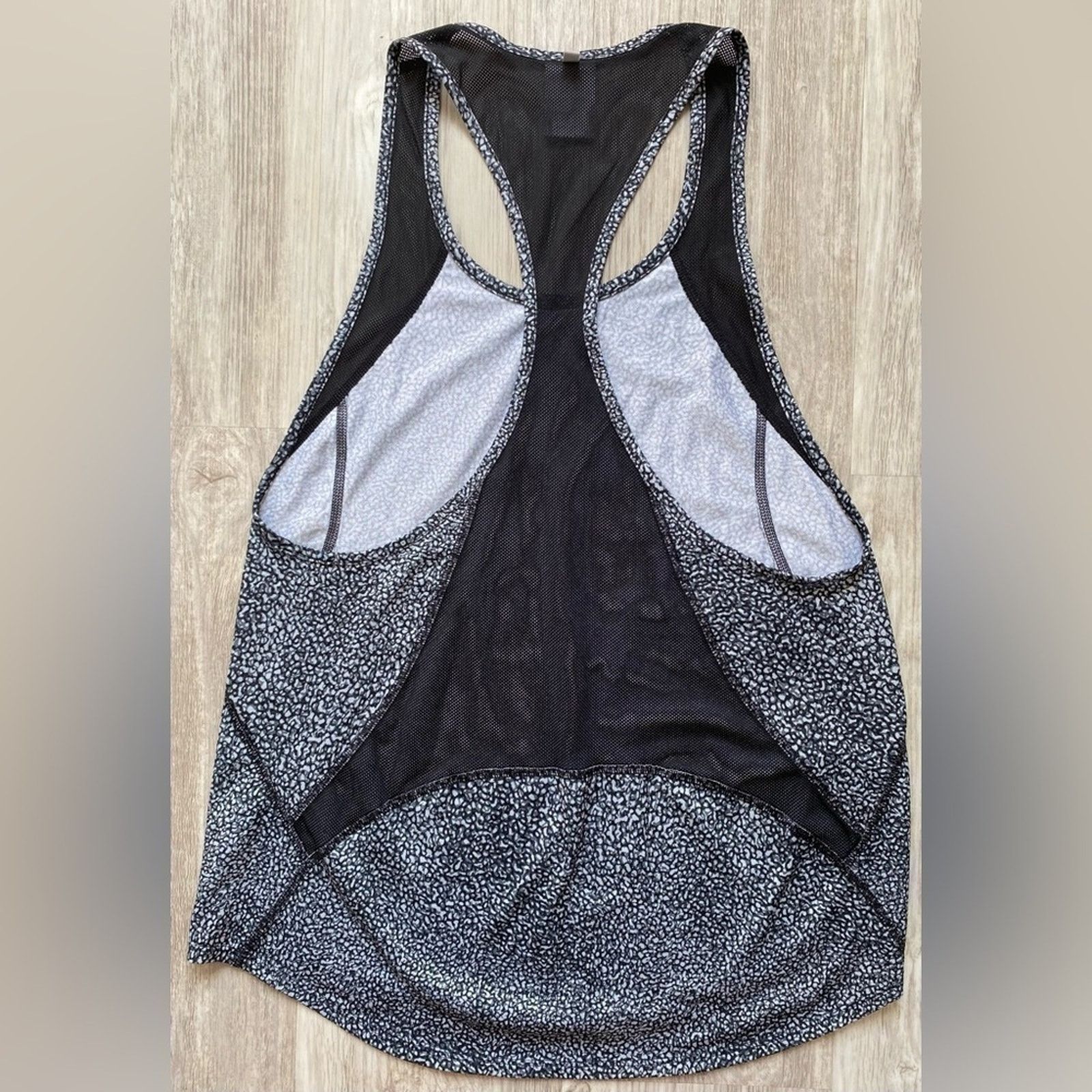 Nike Nike | Dri-Fit Activewear Athletic Leopard Tank Top | Medium Size M / US 6-8 / IT 42-44 - 2 Thumbnail