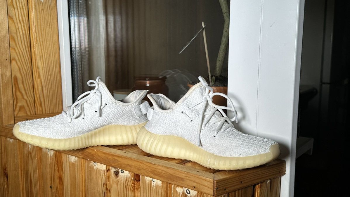 Adidas × Yeezy Adidas Yeezy 350 v2 triple white🔥🔥 Size US 7.5 / EU 40-41 - 7 Thumbnail