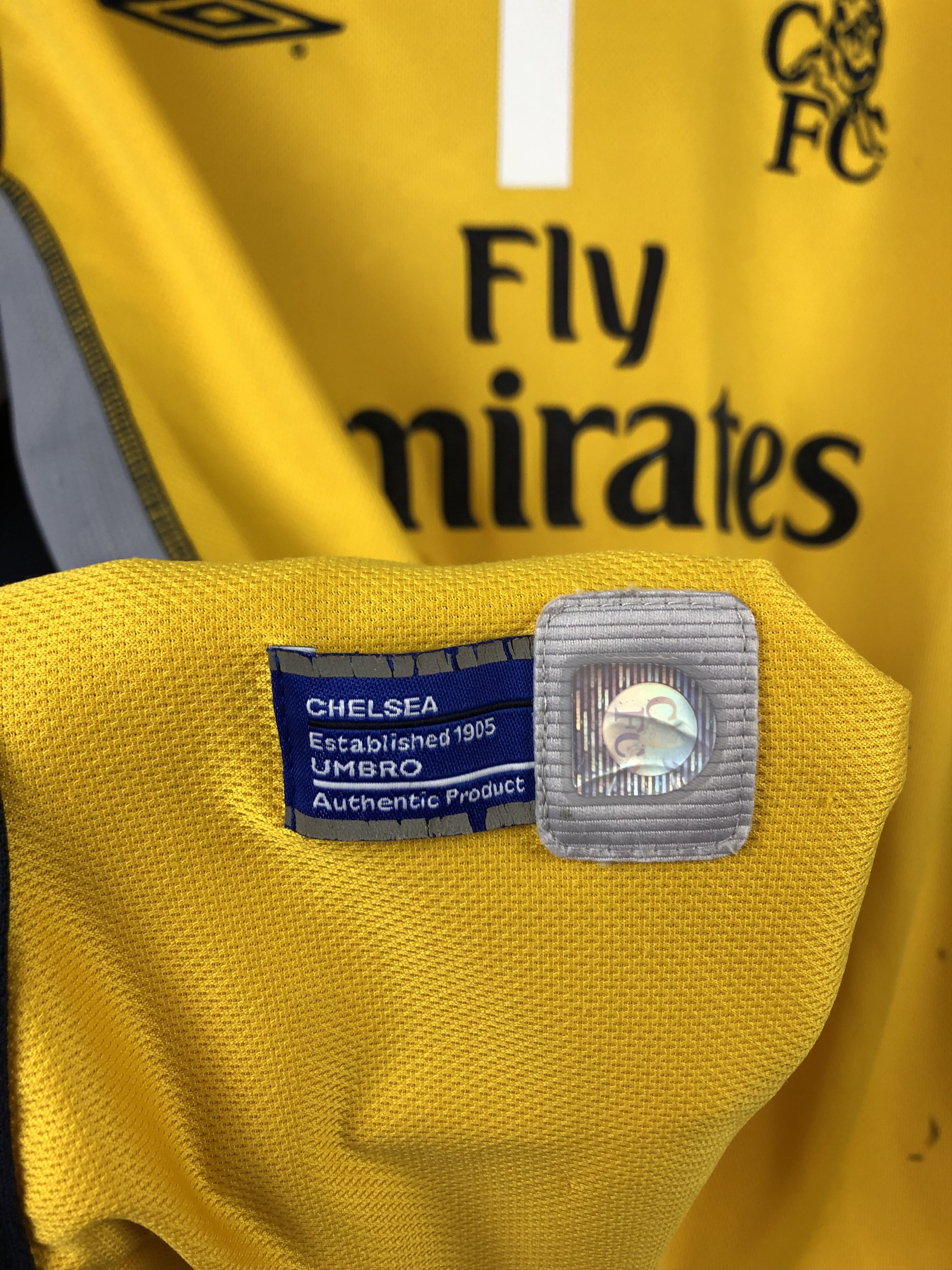 Chelsea Soccer Chelsea Goalkeeper football shirt 2002 #1 Soccer Jersey Rare Size US M / EU 48-50 / 2 - 8 Thumbnail