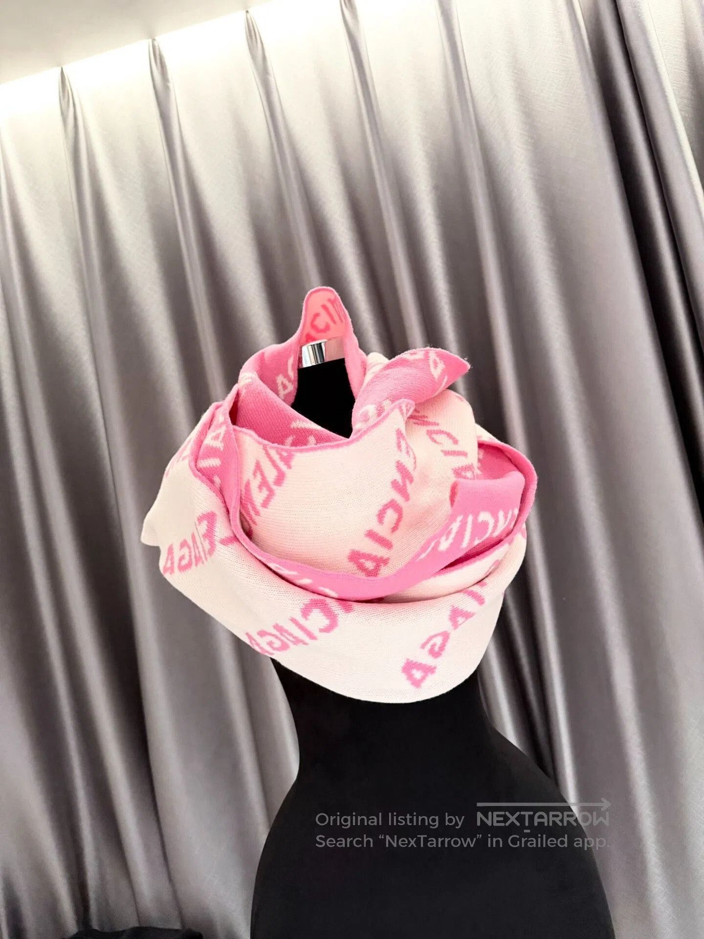 Balenciaga Balenciaga Pink White Wool Knit Scarf. Size ONE SIZE - 1 Thumbnail