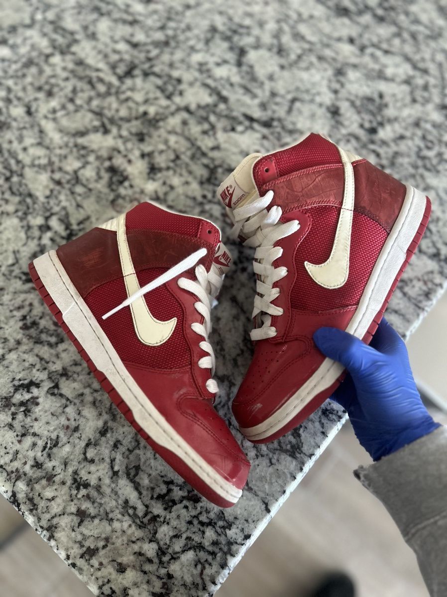Nike Nike high top red dunks Size US 8 / EU 41 - 2 Thumbnail