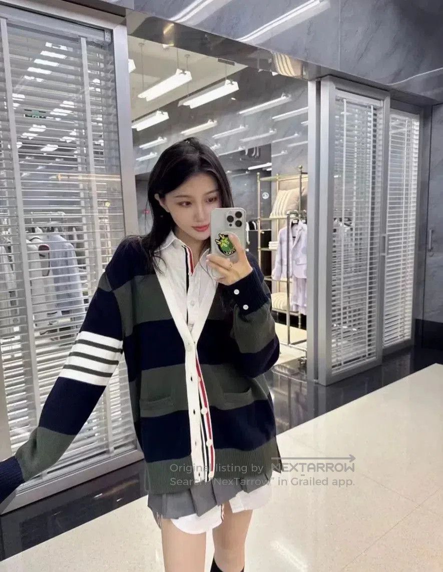 Thom Browne Thom Browne Oversized Cardigan Women. Size M / US 6-8 / IT 42-44 - 3 Thumbnail