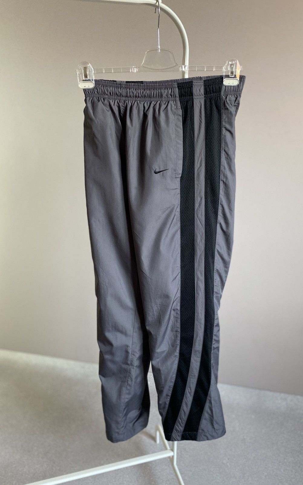 Vintage Vintage Nike Nylon Loose Pants Size US 31 - 2 Thumbnail