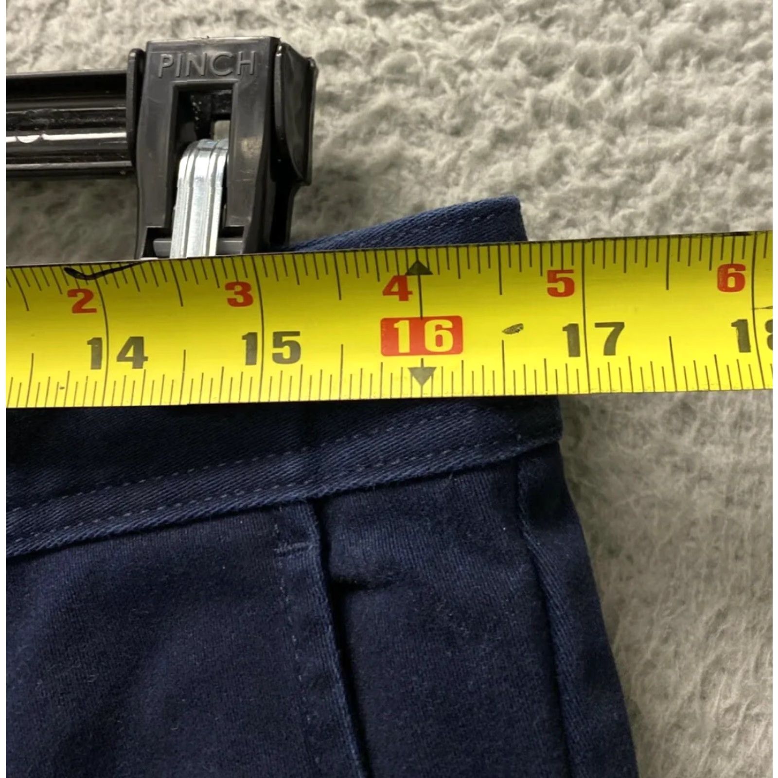 Banana Republic VINTAGE? No. Banana Republic Pants Men Chino Casual 33x34 Navy Blue Regular Straight Leg 34 Inseam Preppy Mens 107-28 Size US 33 - 4 Thumbnail