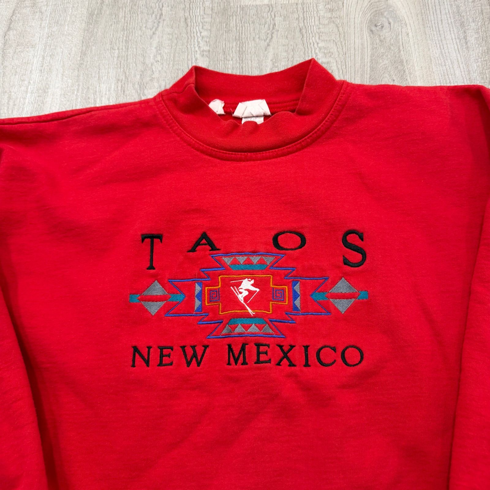 Vintage Vintage Taos New Mexico Sweatshirt Men's Large Red Crewneck Size US L / EU 52-54 / 3 - 3 Thumbnail
