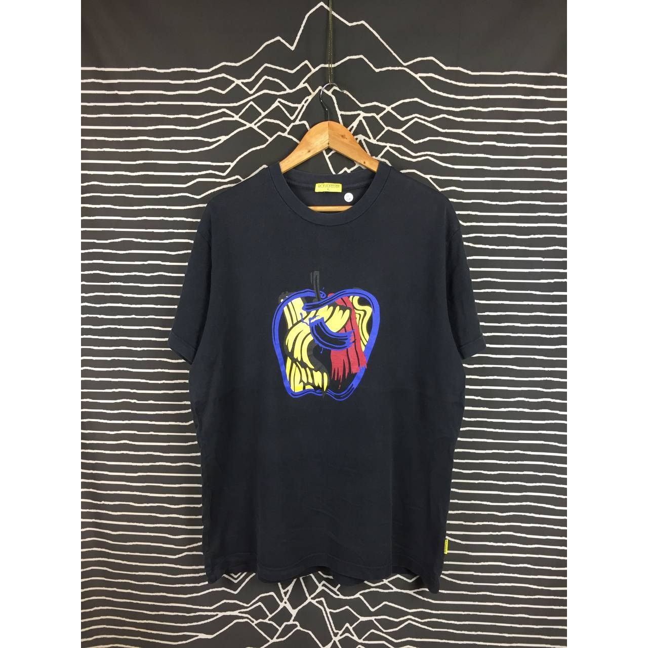 Uniqlo × Vintage Vtg Roy Lichtenstein Apple Pop Art Graphic Uniqlo Tee Size US XL / EU 56 / 4 - 2 Thumbnail