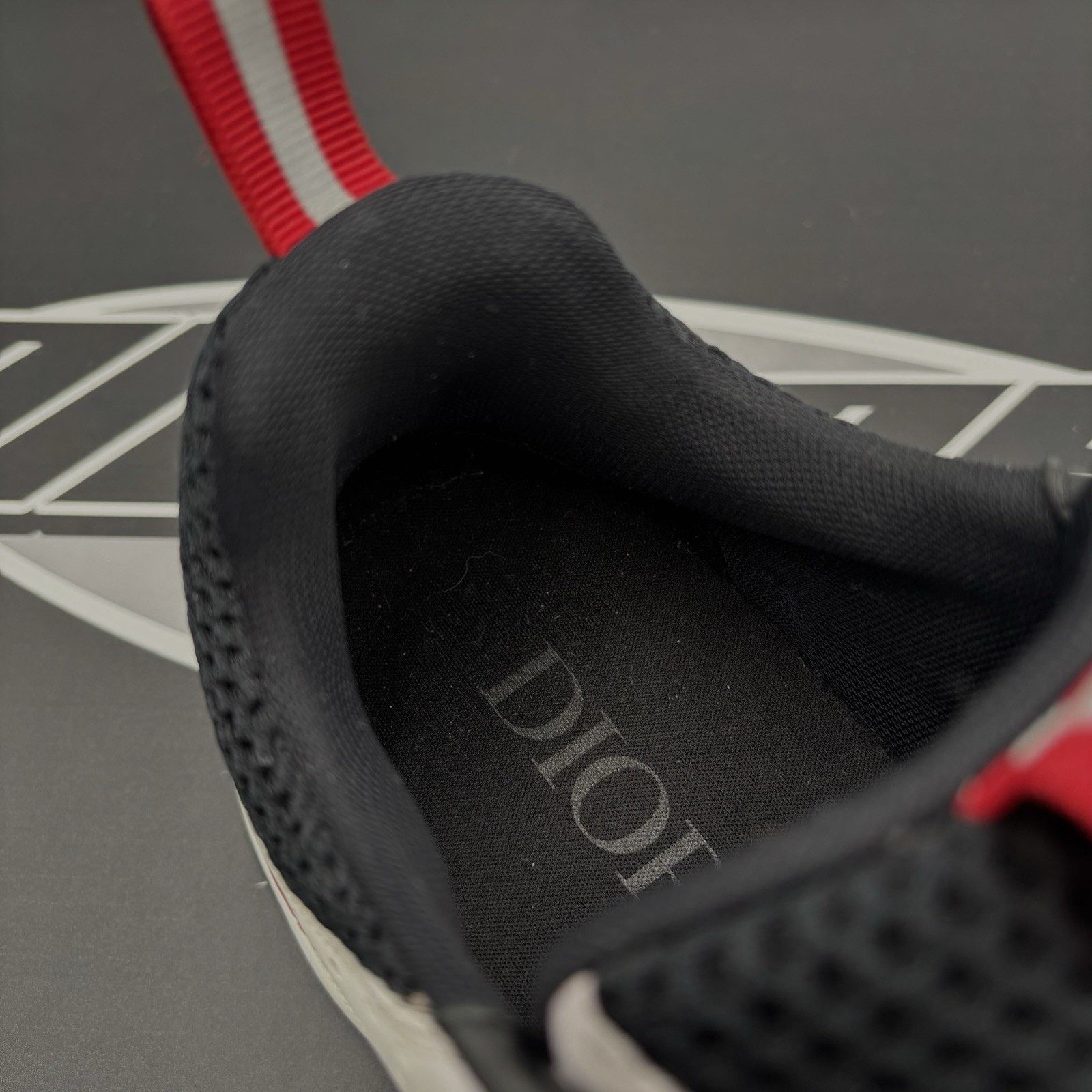 Dior Dior B22 Sneaker ‘ White Red ‘ | GREAT CONDITION! Size US 10 / EU 43 - 7 Thumbnail