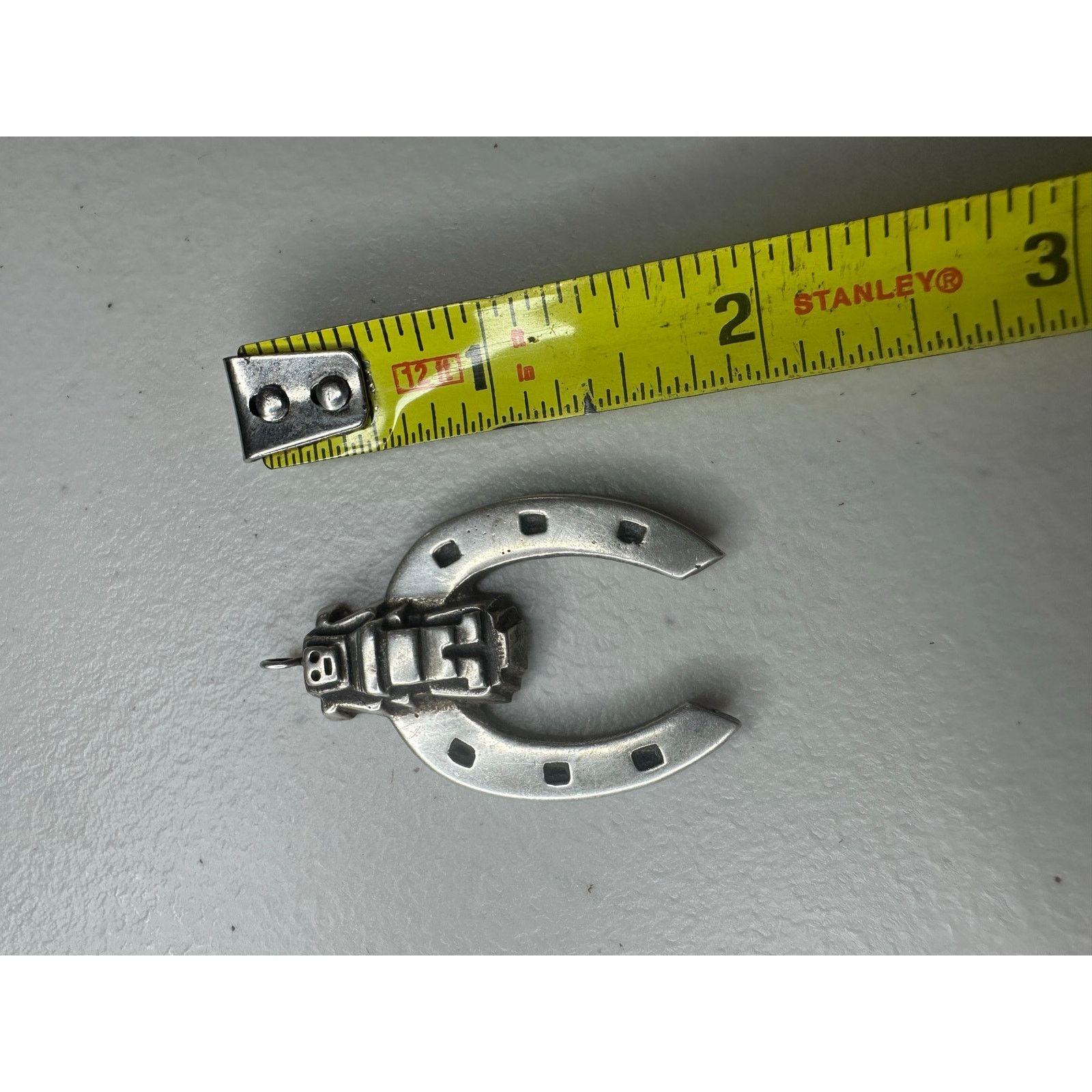 & Other Stories Peru 925 Sterling Silver Tumi Horseshoe Pendant Heavy 14.3g Size ONE SIZE - 3 Thumbnail