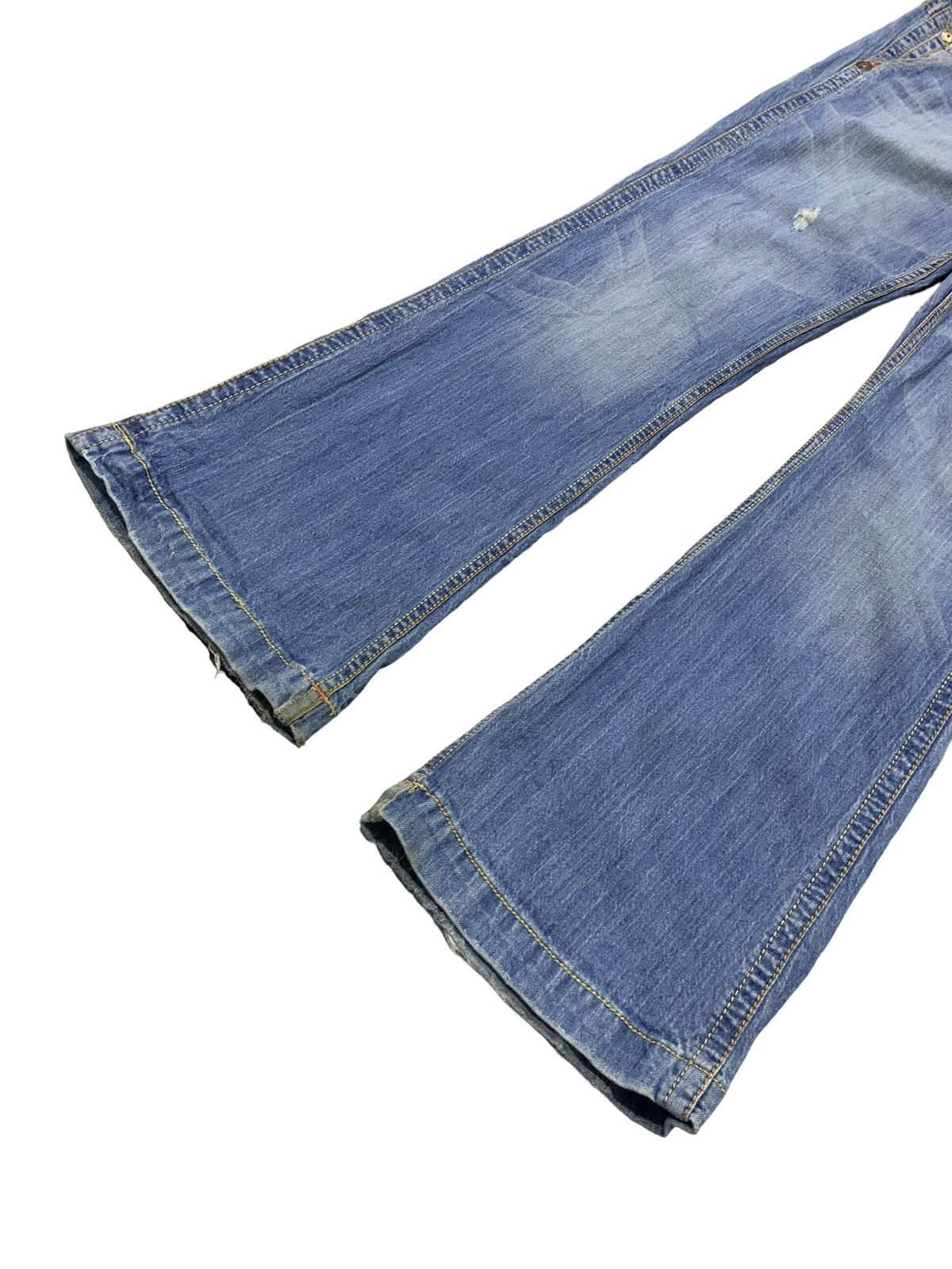 Affliction × True Religion True Religion Sammy Big T Distressed Flare Denim Pants Size US 30 / EU 46 - 4 Thumbnail