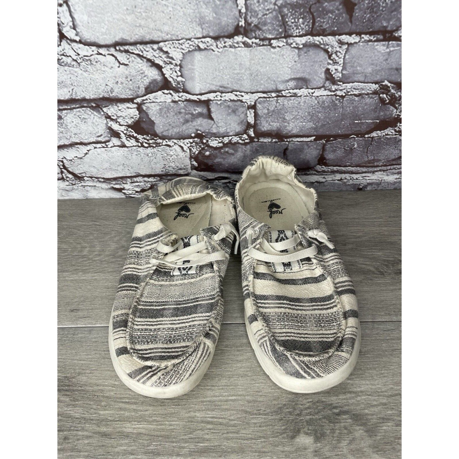 REEF Reef Cushion Coast Mid White Fabric Black Lace Up Sneakers W Size US 8.5 / IT 38.5 - 17 Thumbnail