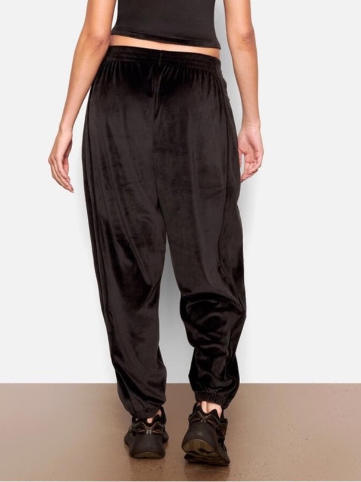 Swims SKIMS / Velour Oversized Track Pants / Black Size 32" / US 10 / IT 46 - 11 Thumbnail