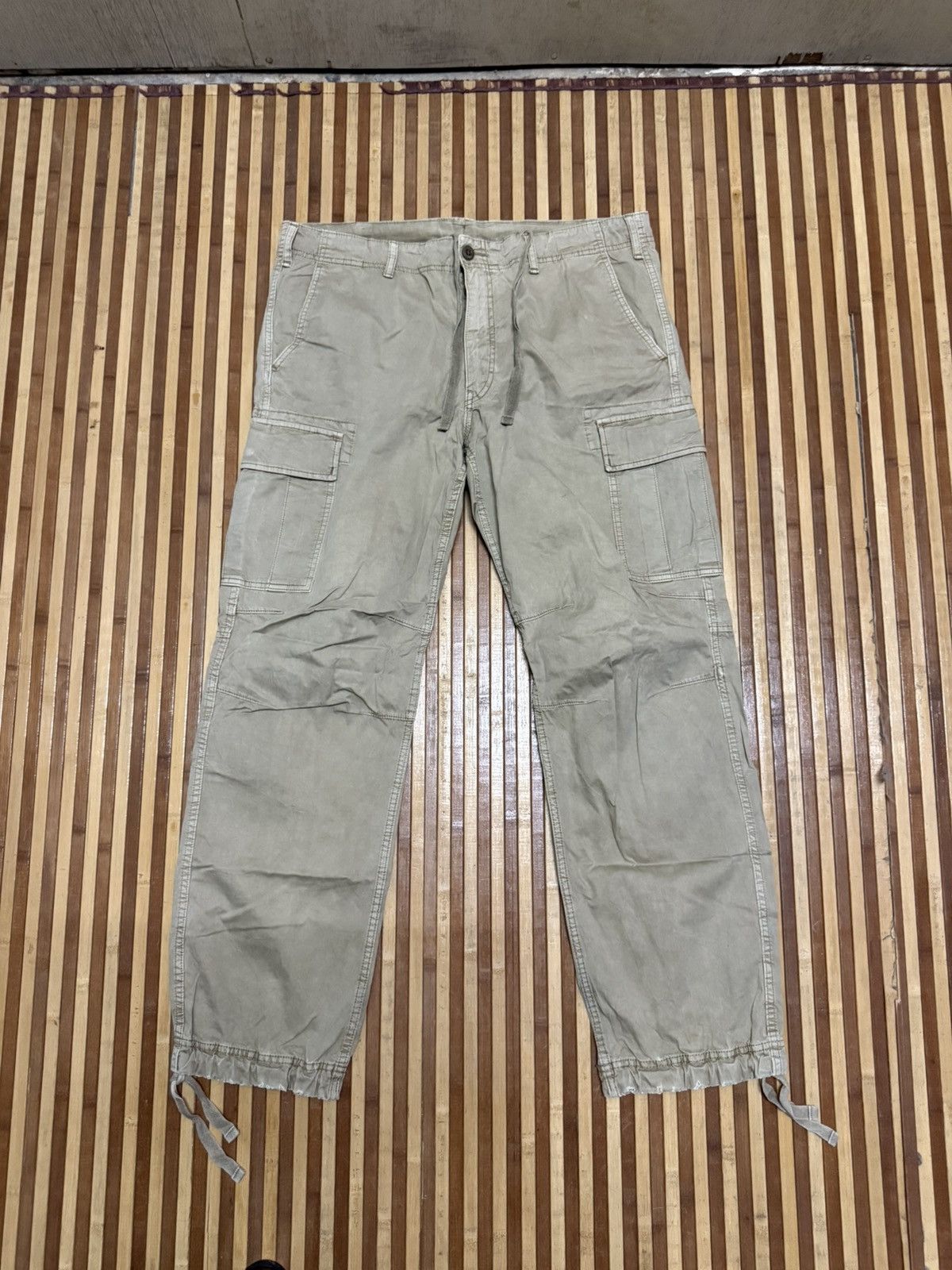 Uniqlo Uniqlo Cargo Pants Streetwear W38X32 Size US 38 / EU 54 - 2 Thumbnail