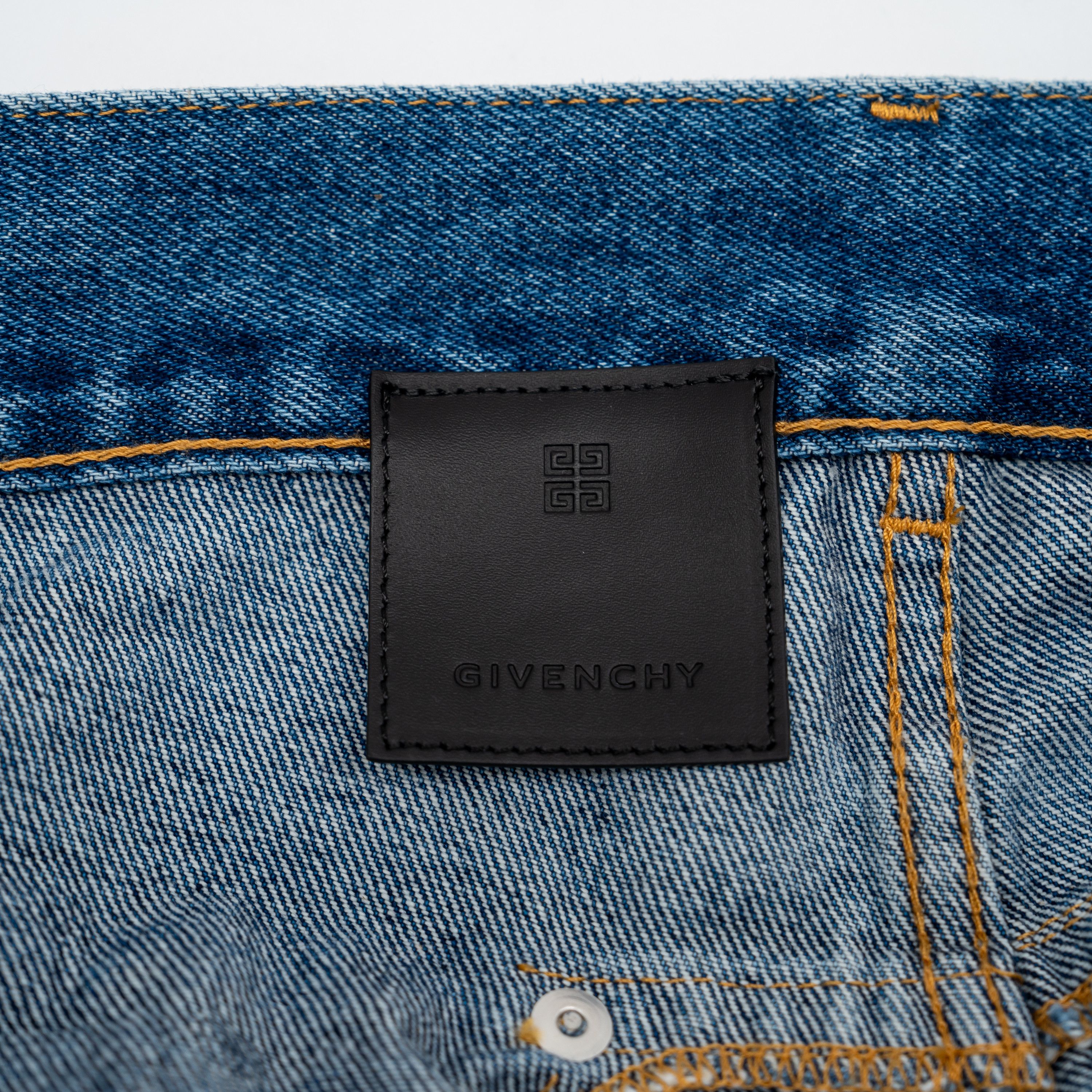 Givenchy 31 Givenchy Jeans Loose Fit Cardo Pants Marble Denim Blue Size US 31 - 5 Thumbnail