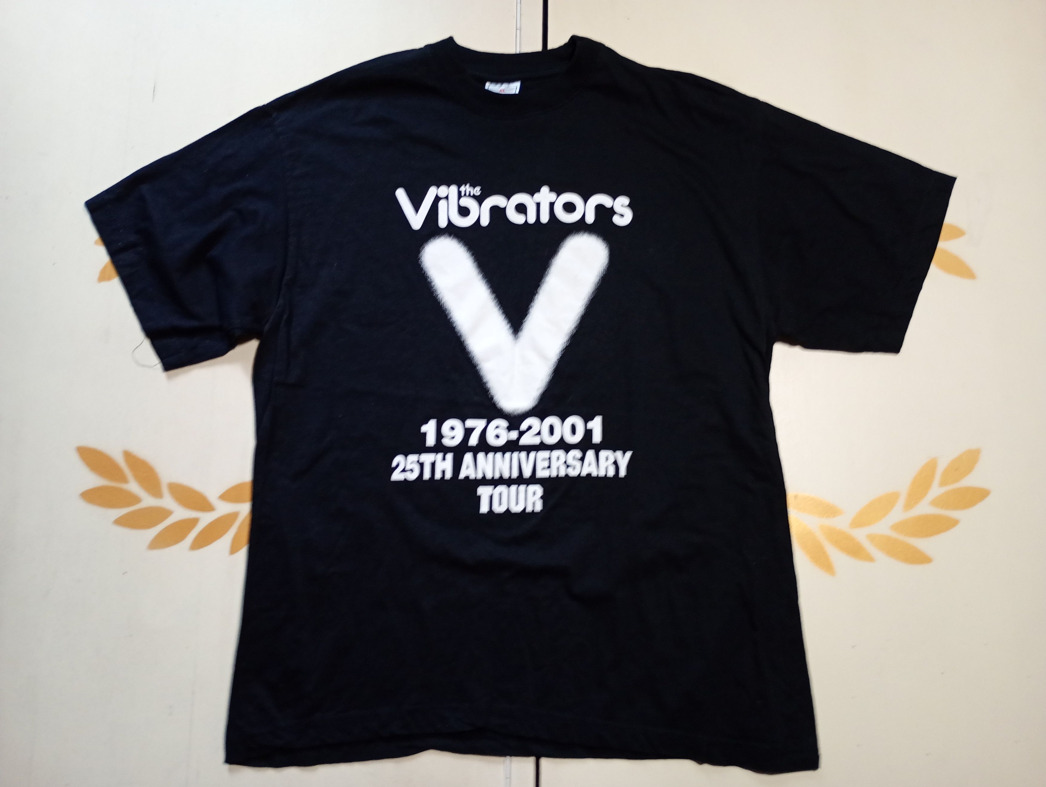 Band Tees The Vibrators 25th Anniversary Tour 2001 T-Shirt Size US XL / EU 56 / 4 - 2 Thumbnail