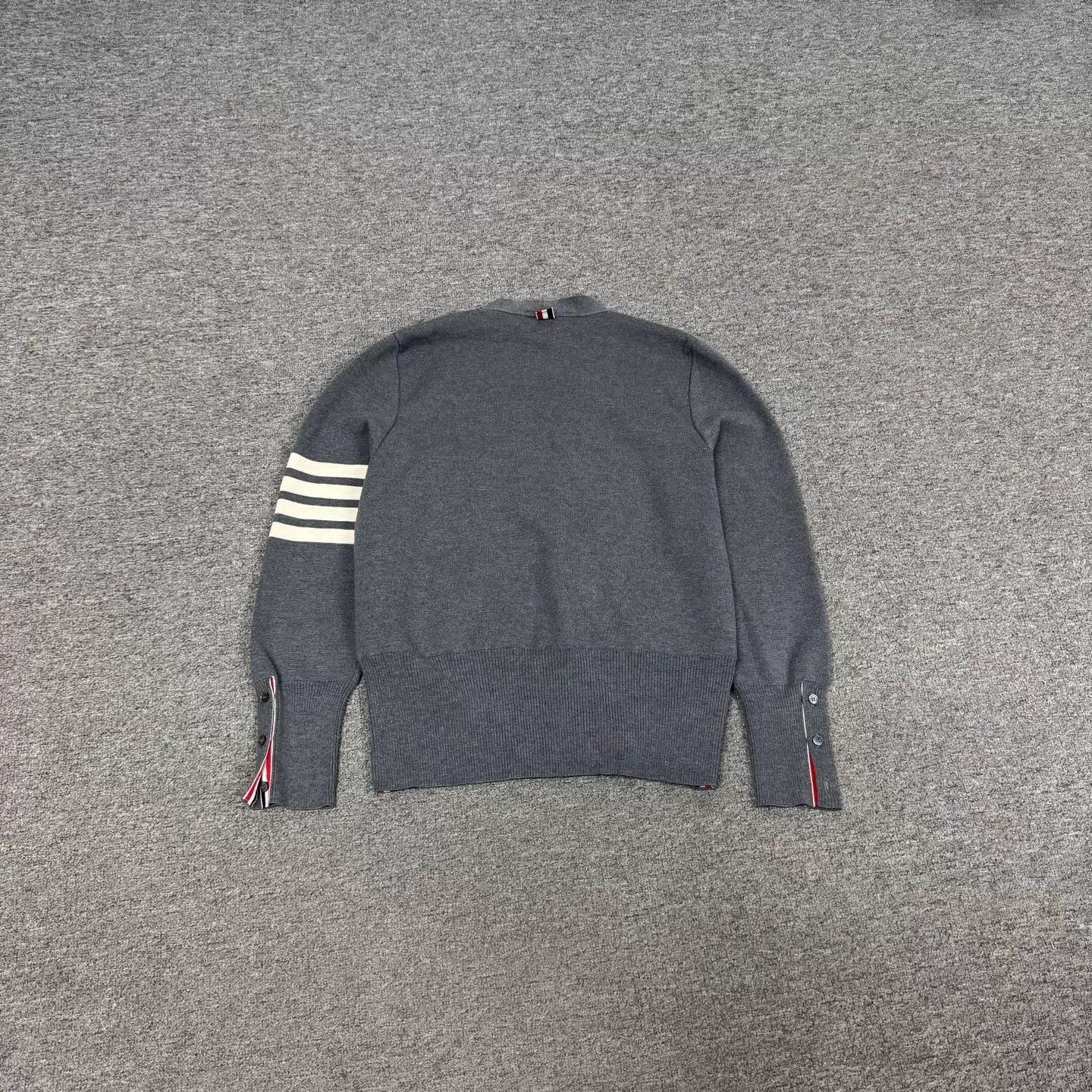 The North Face TB gray 4-stripe wool knit female cardigan 3 99 new Size L / US 10 / IT 46 - 2 Thumbnail