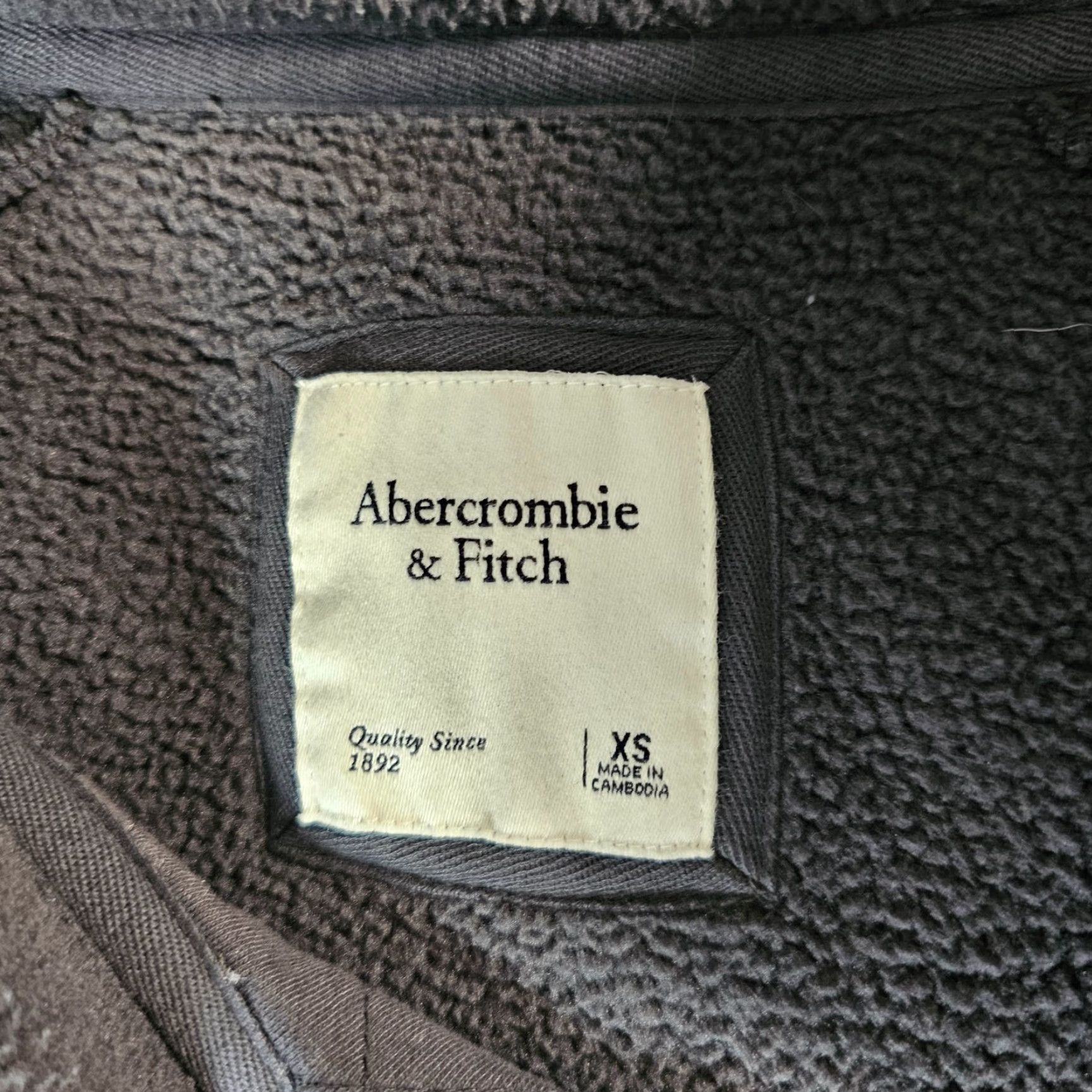 Abercrombie & Fitch Abercrombie & Fitch Quilted Fleece Sweater Womens XS Snap Pullover Gray Black Size XS / US 0-2 / IT 36-38 - 2 Thumbnail