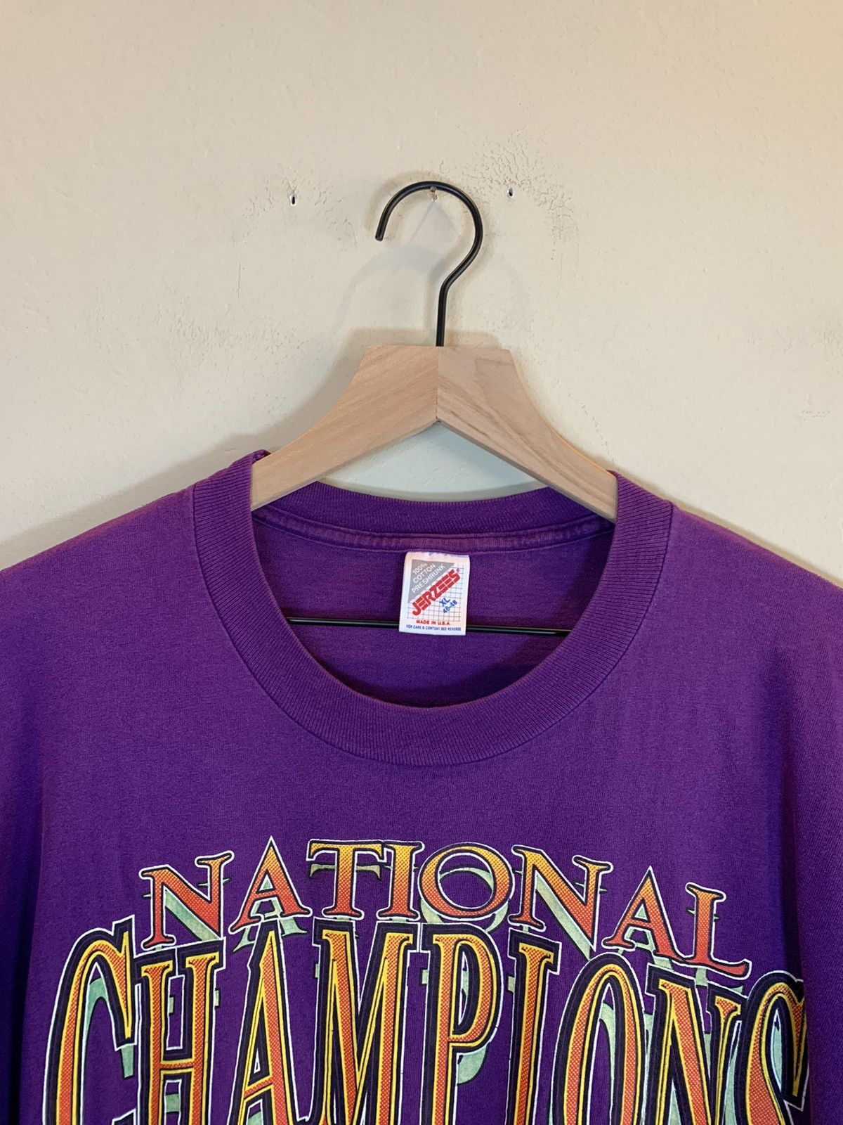 Vintage *RARE* Vintage 1991 Washington Huskies National Champs Shirt Size US XL / EU 56 / 4 - 4 Thumbnail