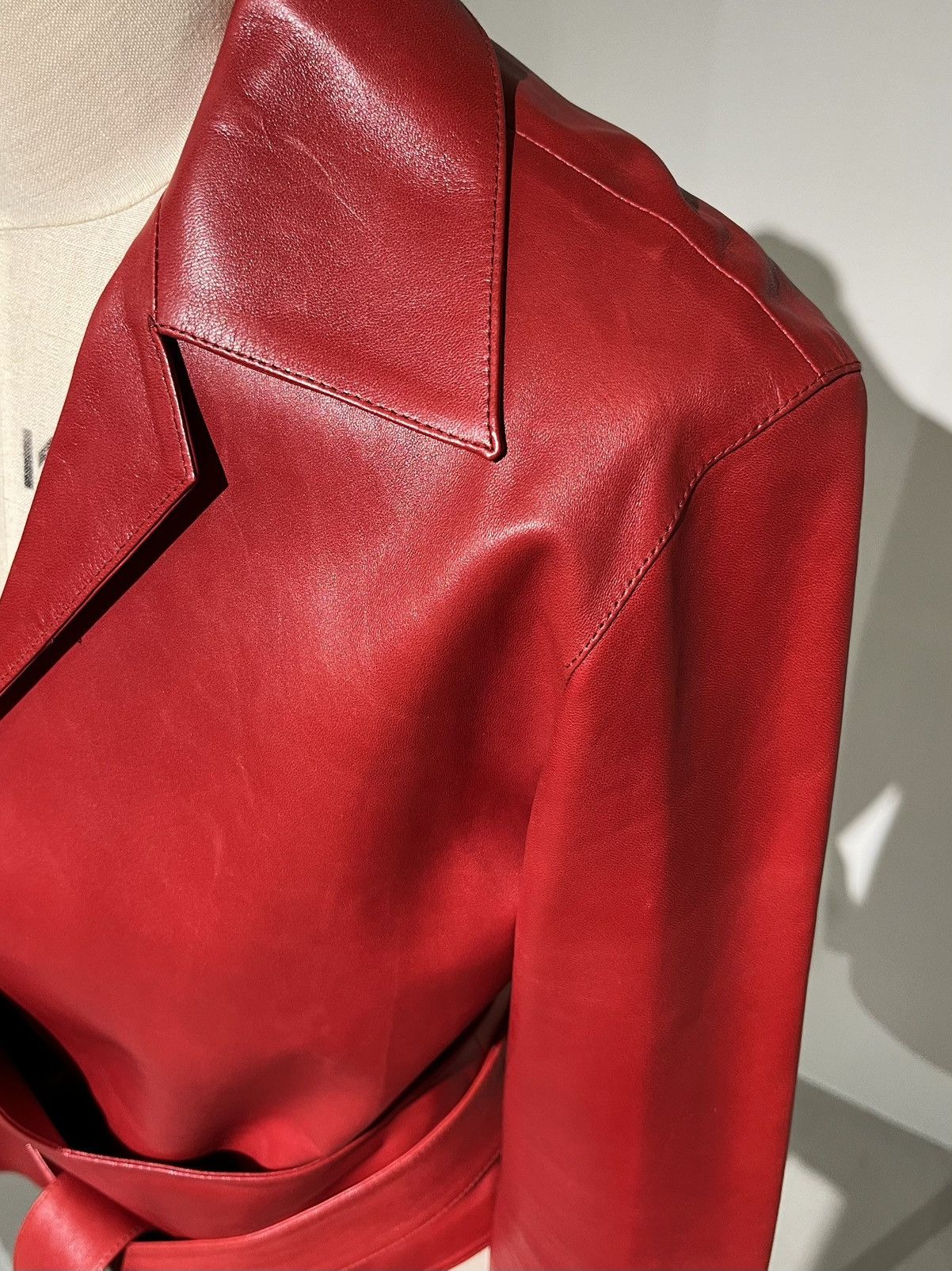 Gucci 2001 Tom Ford Wrap Leather Shirt Size S / US 4 / IT 40 - 9 Thumbnail