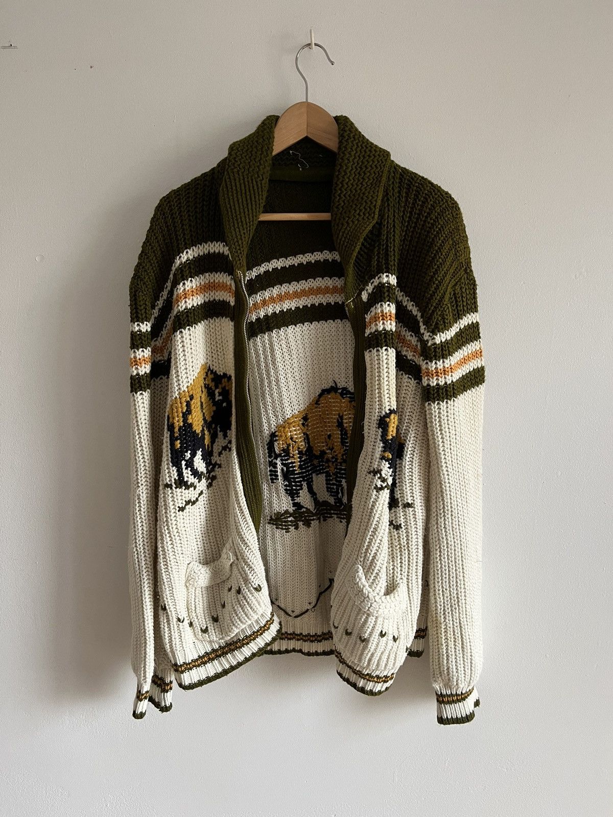 Vintage Vintage Buffalo Cowichan Knit Sweater Vintage Cardigan L/XL Size US L / EU 52-54 / 3 - 2 Thumbnail