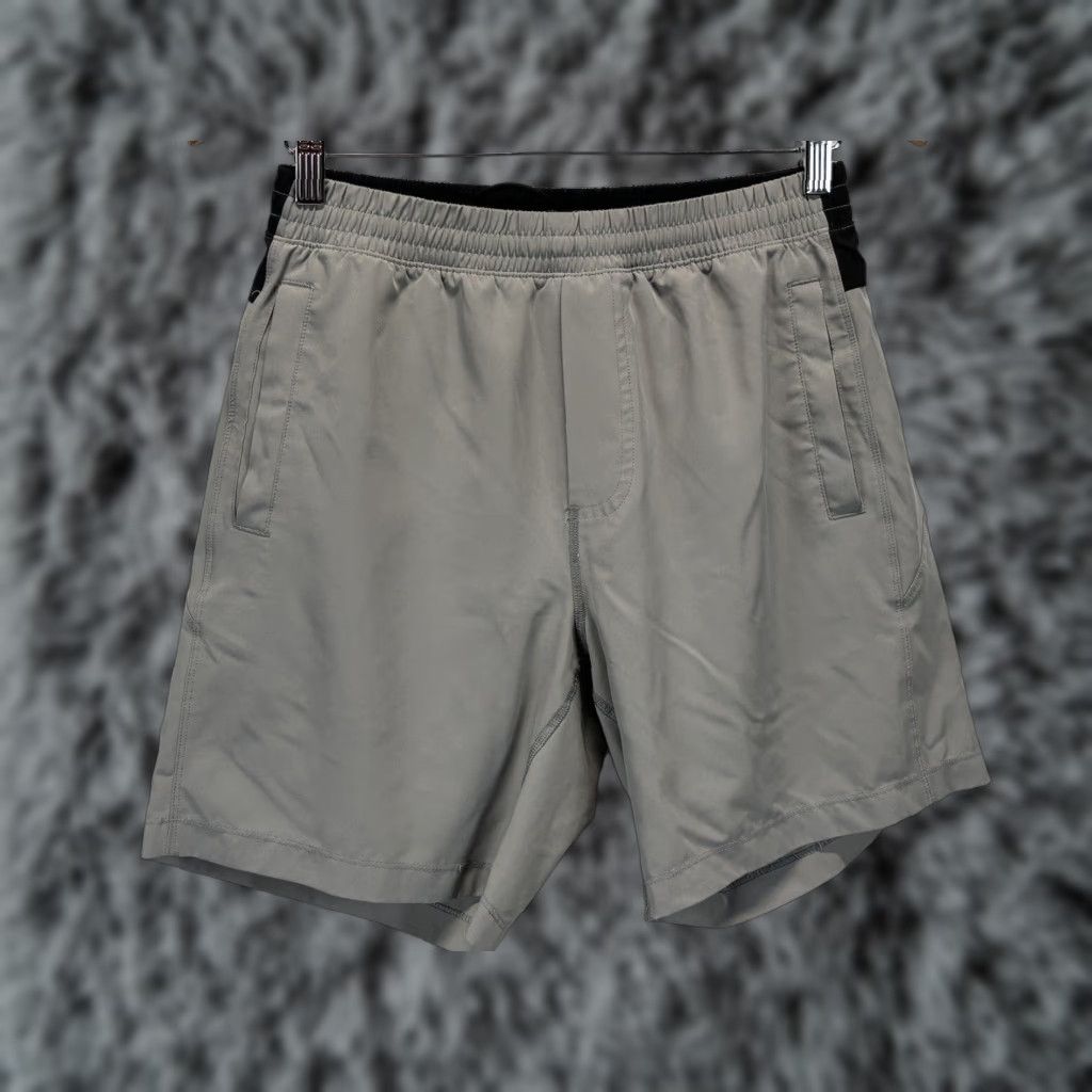 Vintage Bear Bottom Athletic Shorts Medium Men Grey Black Liner Elastic Waist Sz M Polyester Blend Athletic Style Activewear Features Elastic Waist Men’s Size US 31 - 1 Thumbnail