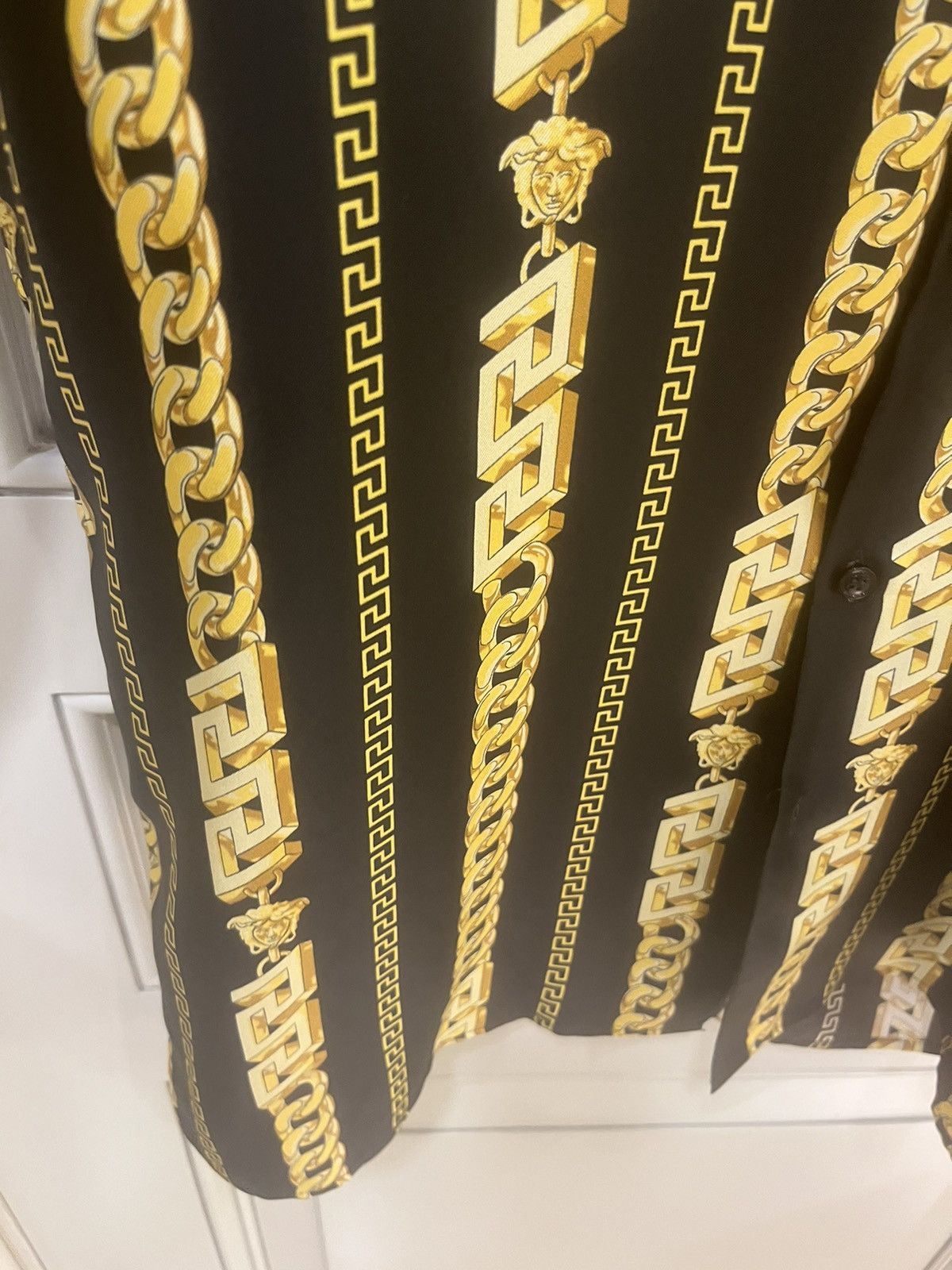 Versace chain print silk.shirt size48 Size US M / EU 48-50 / 2 - 11 Thumbnail