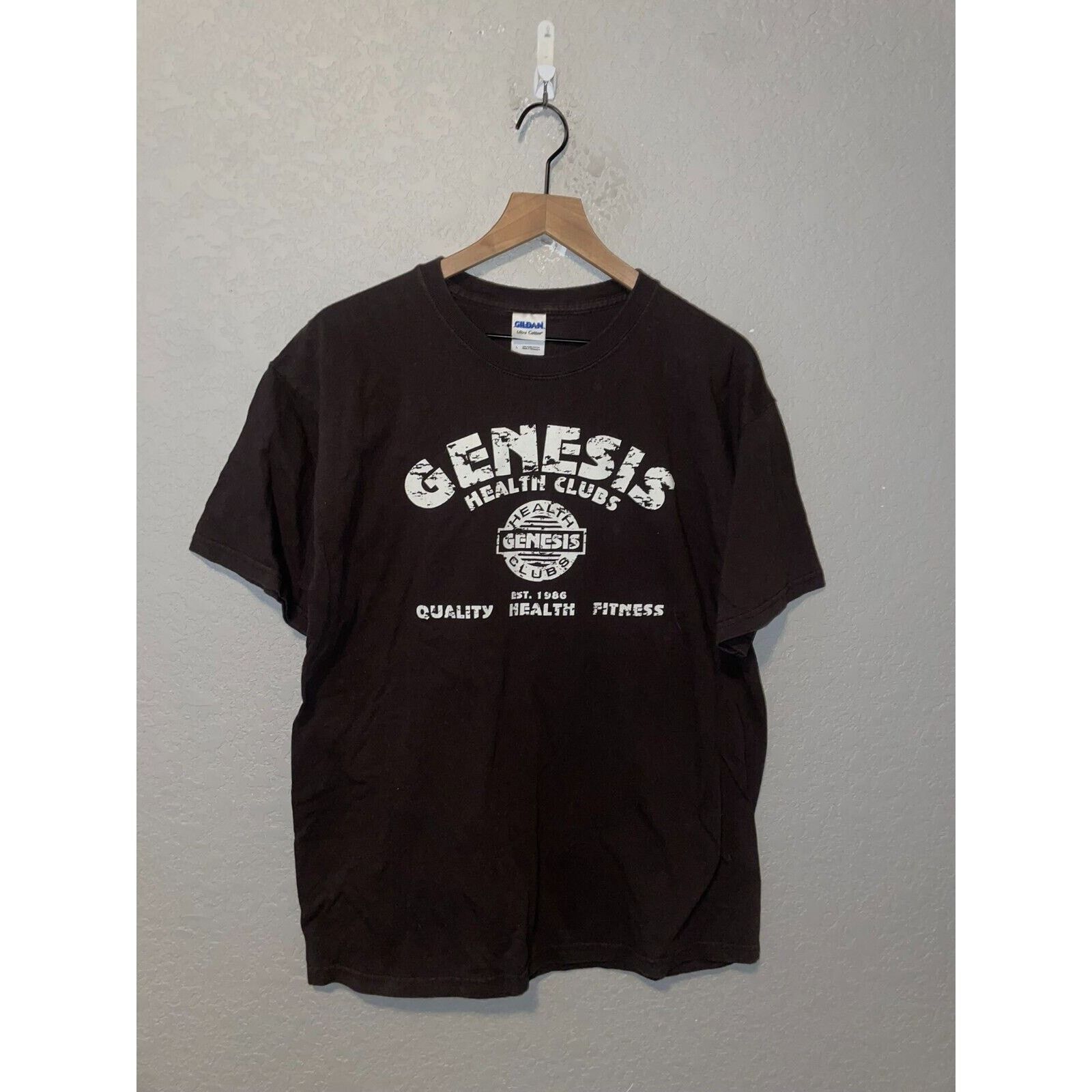 Vintage Vintage Genesis Health Clubs Shirt Brown Graphic Tee L Large Size US L / EU 52-54 / 3 - 1 Thumbnail