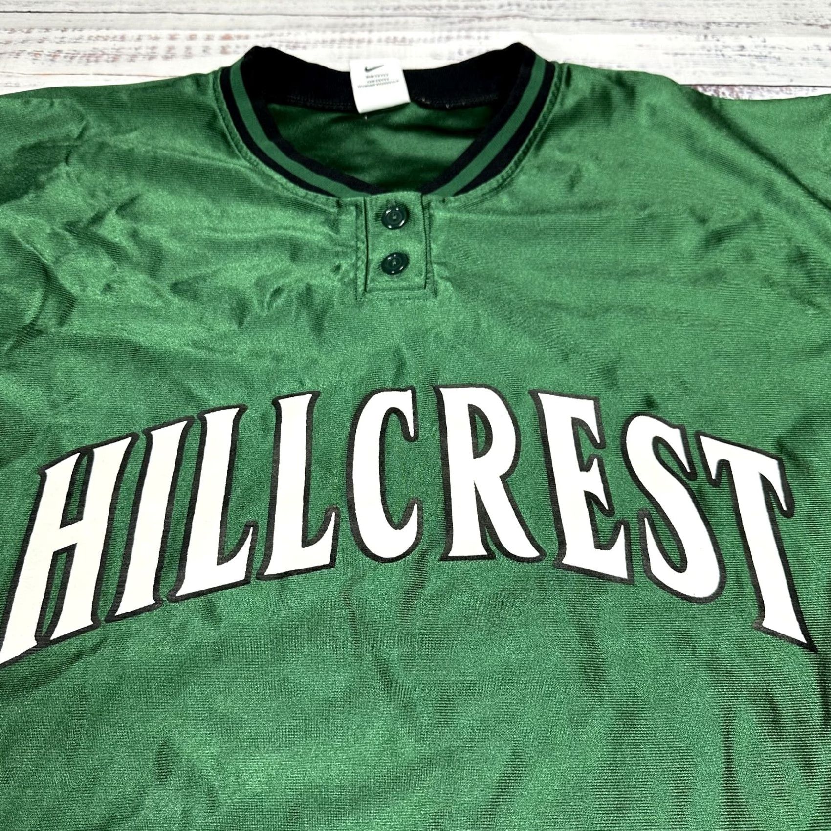 Nike VINTAGE Nike Women's T-Shirt Hillcrest Made In USA Nylon Sz XL Green Shirt Womens 80s 90s Concert Football? Size XL / US 12-14 / IT 48-50 - 6 Thumbnail