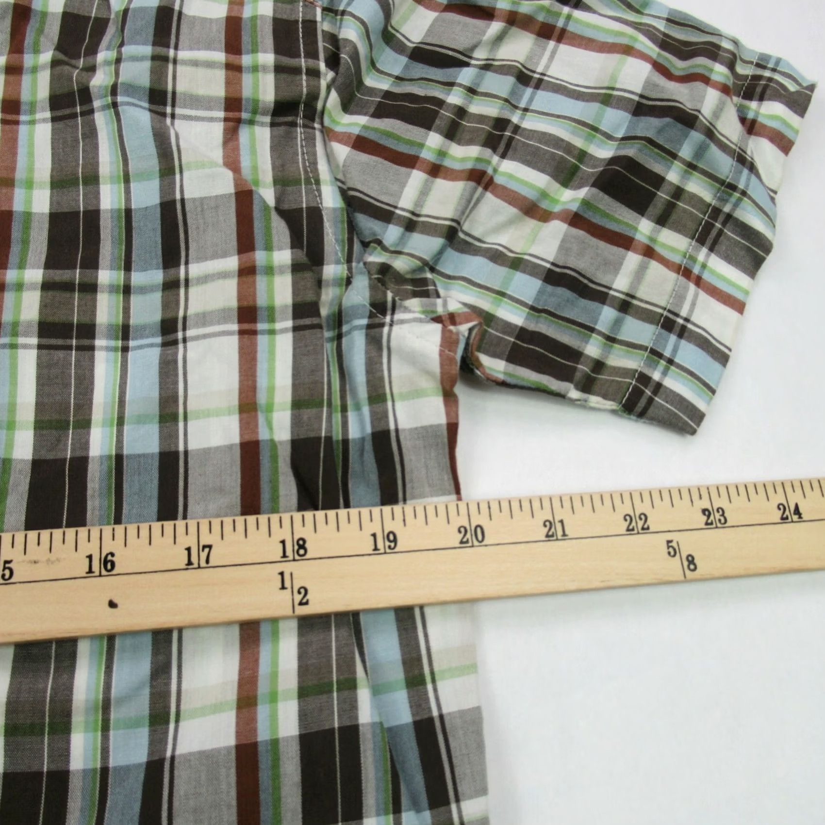 Quiksilver Quiksilver Shirt Mens Medium Plaid Short Sleeve Button Front Pockets Size US M / EU 48-50 / 2 - 6 Thumbnail