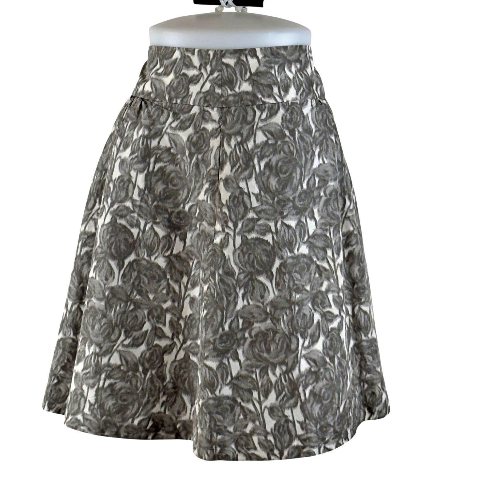 J.Crew J. Crew Silk Fit Flair Full Skirt Gray Rose Floral Romantic Size 26" / US 2 / IT 38 - 2 Thumbnail