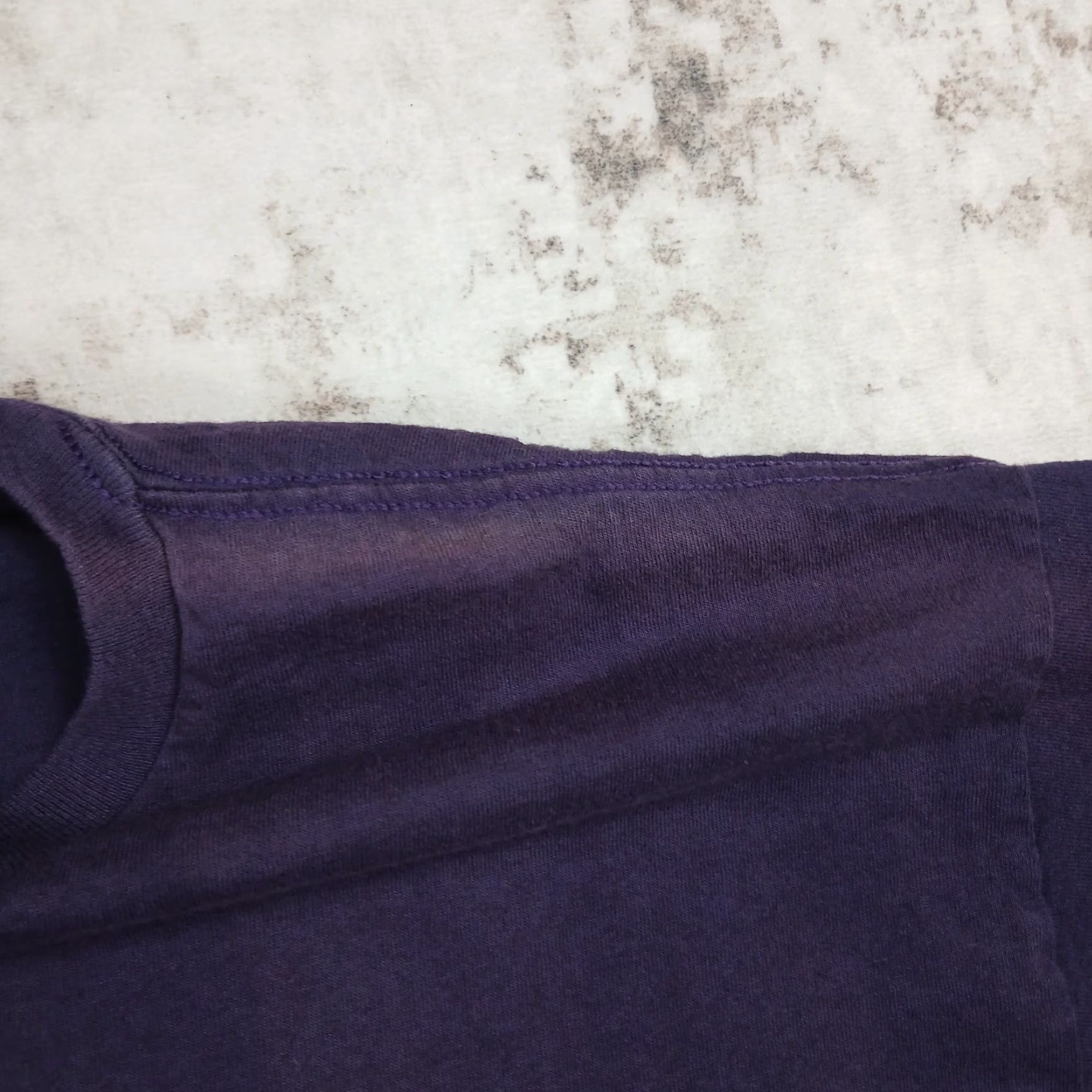 Levi's VINTAGE Levi's Shirt Mens Large Purple 90s Single Stitch T-Shirt USA 1990s Cotton Knit Short Sleeve Crew Neck Logo All Seasons Mens Size US L / EU 52-54 / 3 - 3 Thumbnail