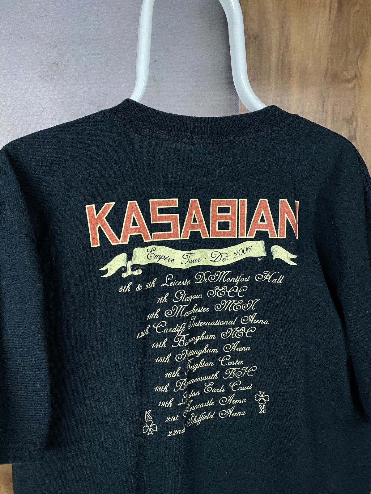 Band Tees 🎸Vintage 2006 T-Shirt Kasabian Poker Cart Tour Sex Tee🎸 Size US L / EU 52-54 / 3 - 4 Thumbnail