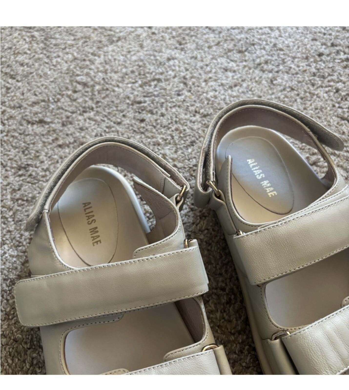 Other (Alias Mae Daria) in bone leather strap sandals Size US 6 / IT 36 - 3 Thumbnail