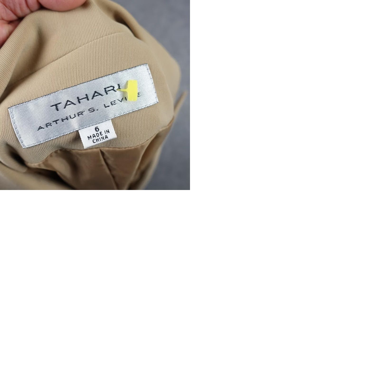 Vintage Tahari Blazer Womens 6 Tan Two Button Career Office Jacket ASL Solid Twill Polyester Lined Regular Size 6 Wardrobe Basic Jacket Womens Mens? Size M / US 6-8 / IT 42-44 - 9 Thumbnail