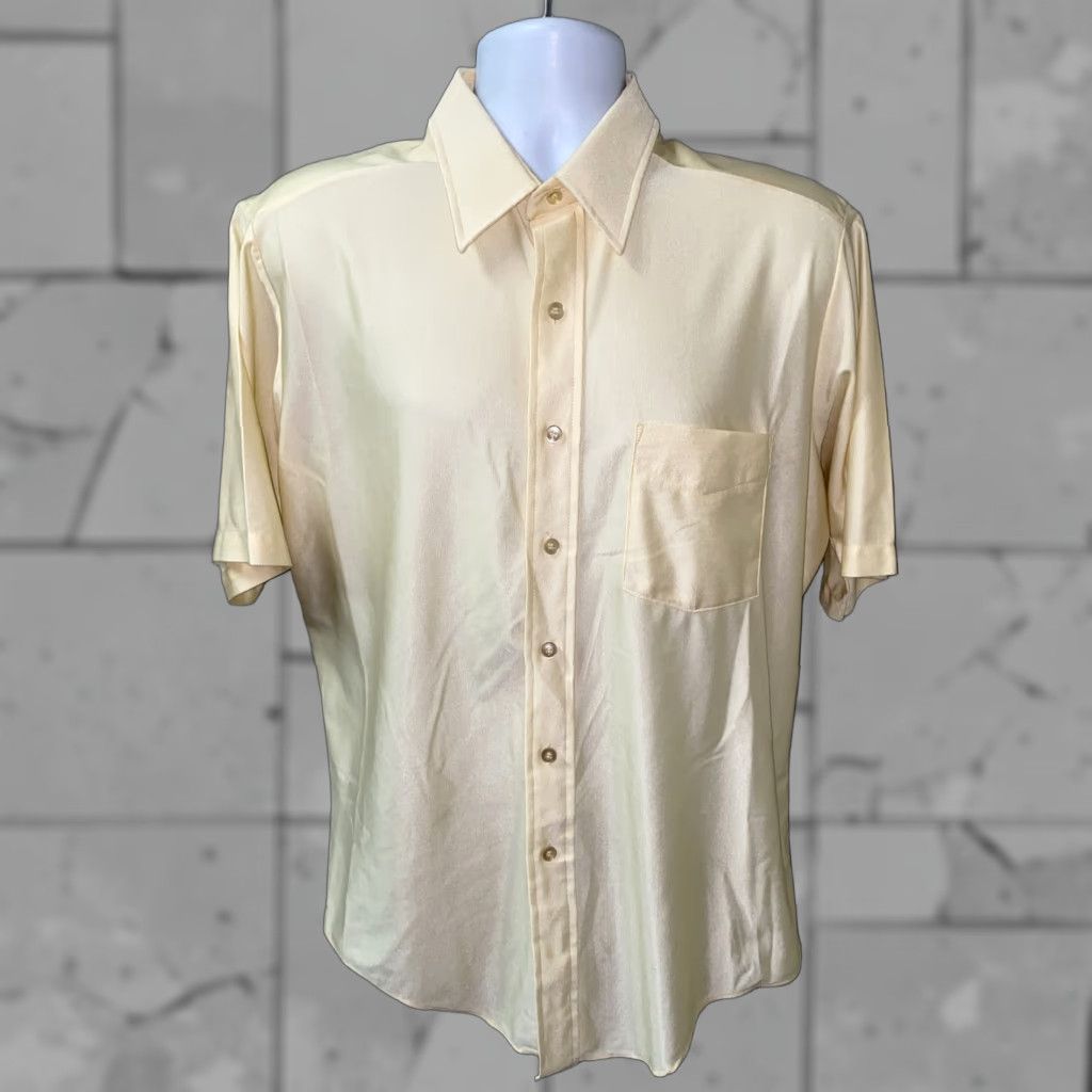 Vintage Campus Shirt Mens L Beige Nylon Short Sleeve Button-Front Qiana Campus Button-Up Shirt Size US L / EU 52-54 / 3 - 1 Thumbnail