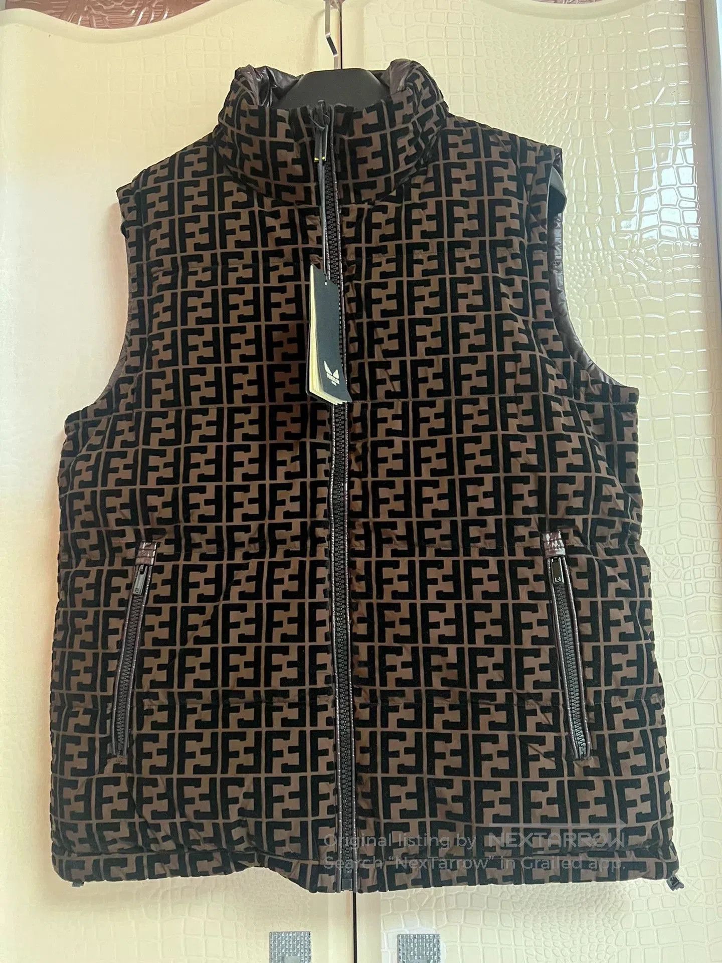 Fendi FENDI LOR Reversible FF Logo Down Vest. Size US M / EU 48-50 / 2 - 1 Thumbnail