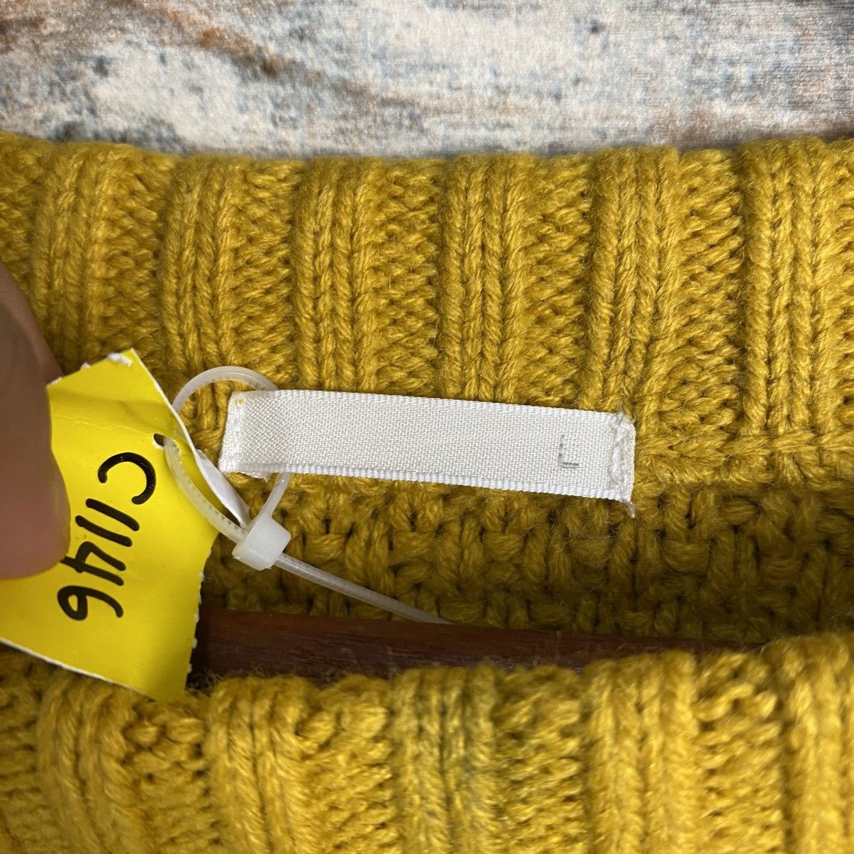 Japanese Brand DL GU Vintage Yellow Knitwear #C1146 Size L / US 10 / IT 46 - 9 Thumbnail