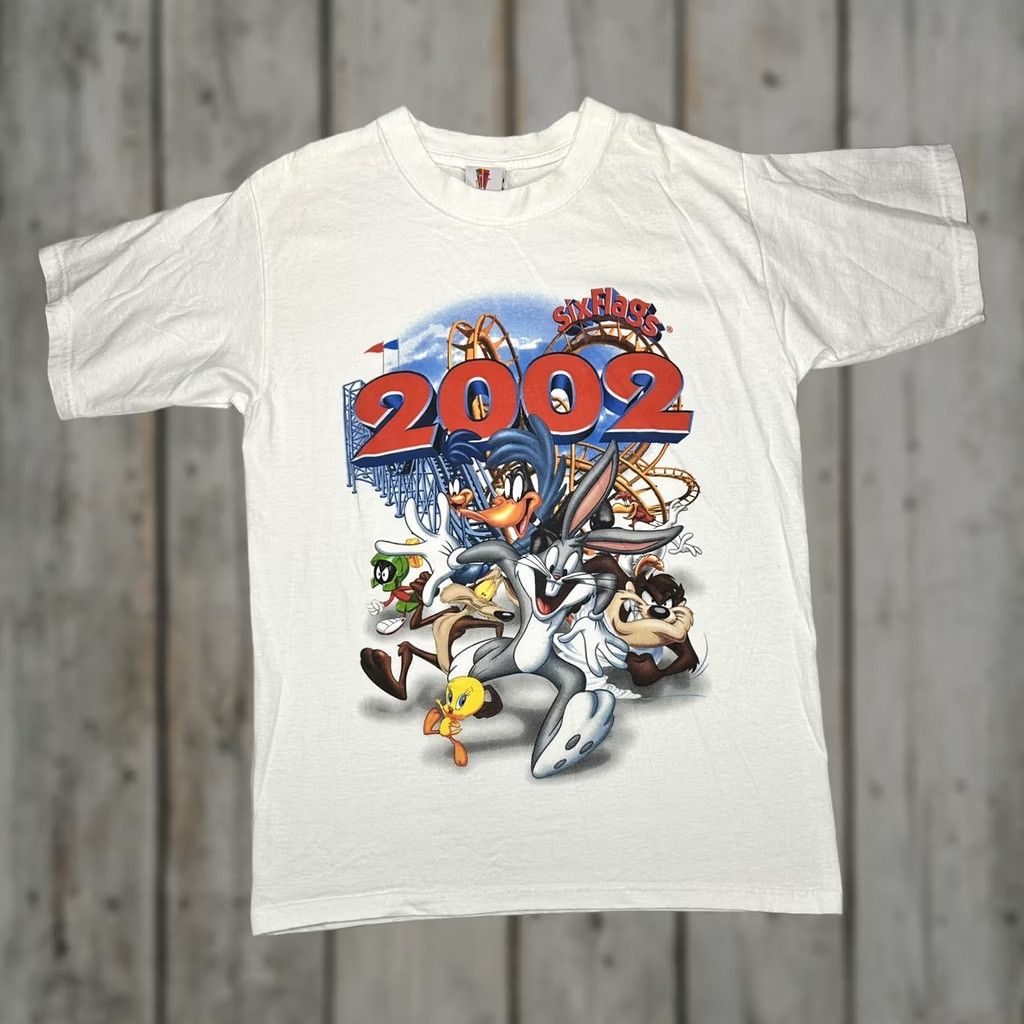 Vintage VINTAGE Six Flags Looney Tunes T-Shirt M White 2002 Bugs Bunny Taz Graphic Mens Womens Unisex Shirt Graphic Tee Size US M / EU 48-50 / 2 - 1 Thumbnail