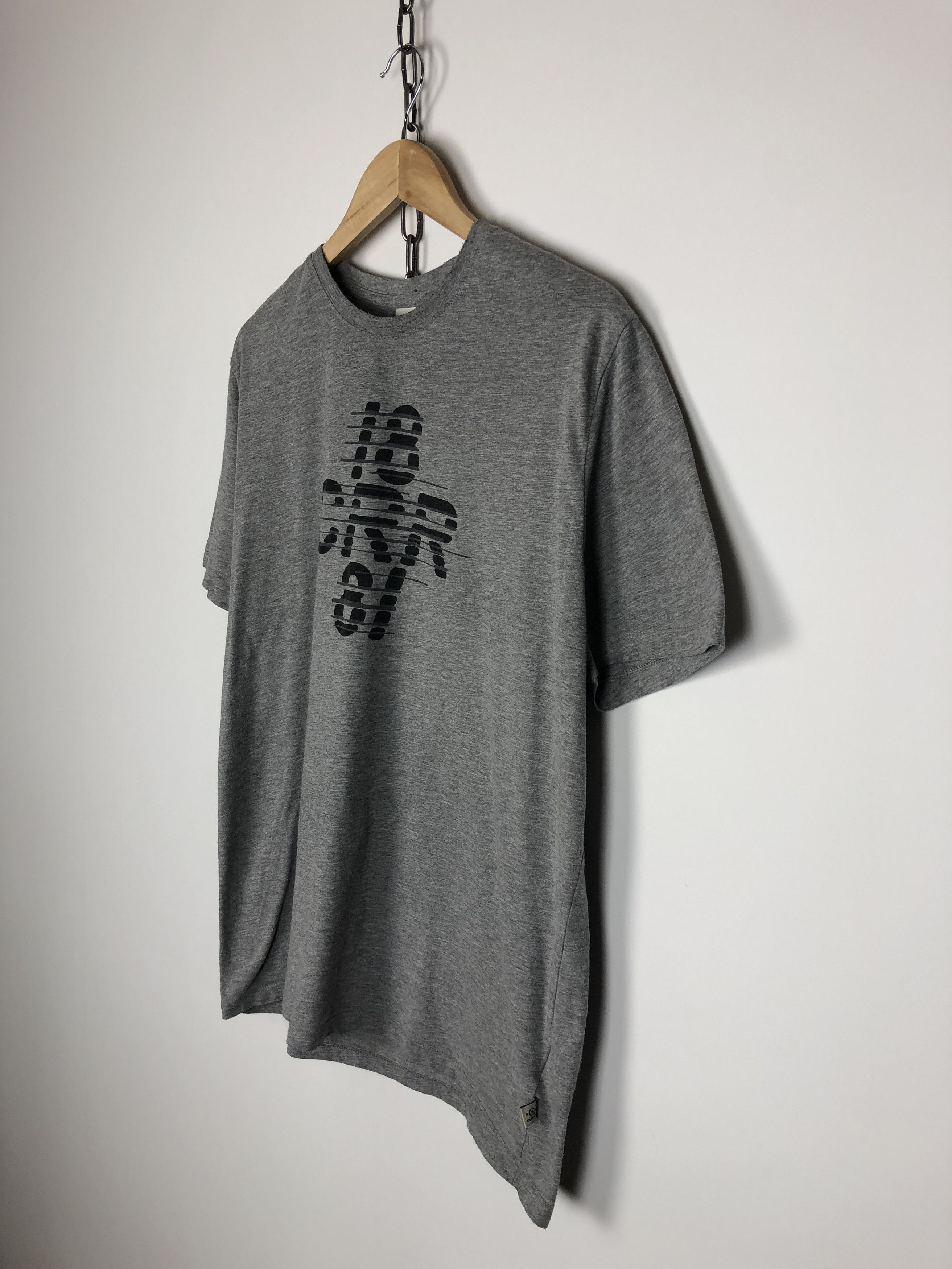 Cerruti 1881 Cerruti 1881 T-Shirt Center Logo Gray Tee size XL Size US XL / EU 56 / 4 - 6 Thumbnail