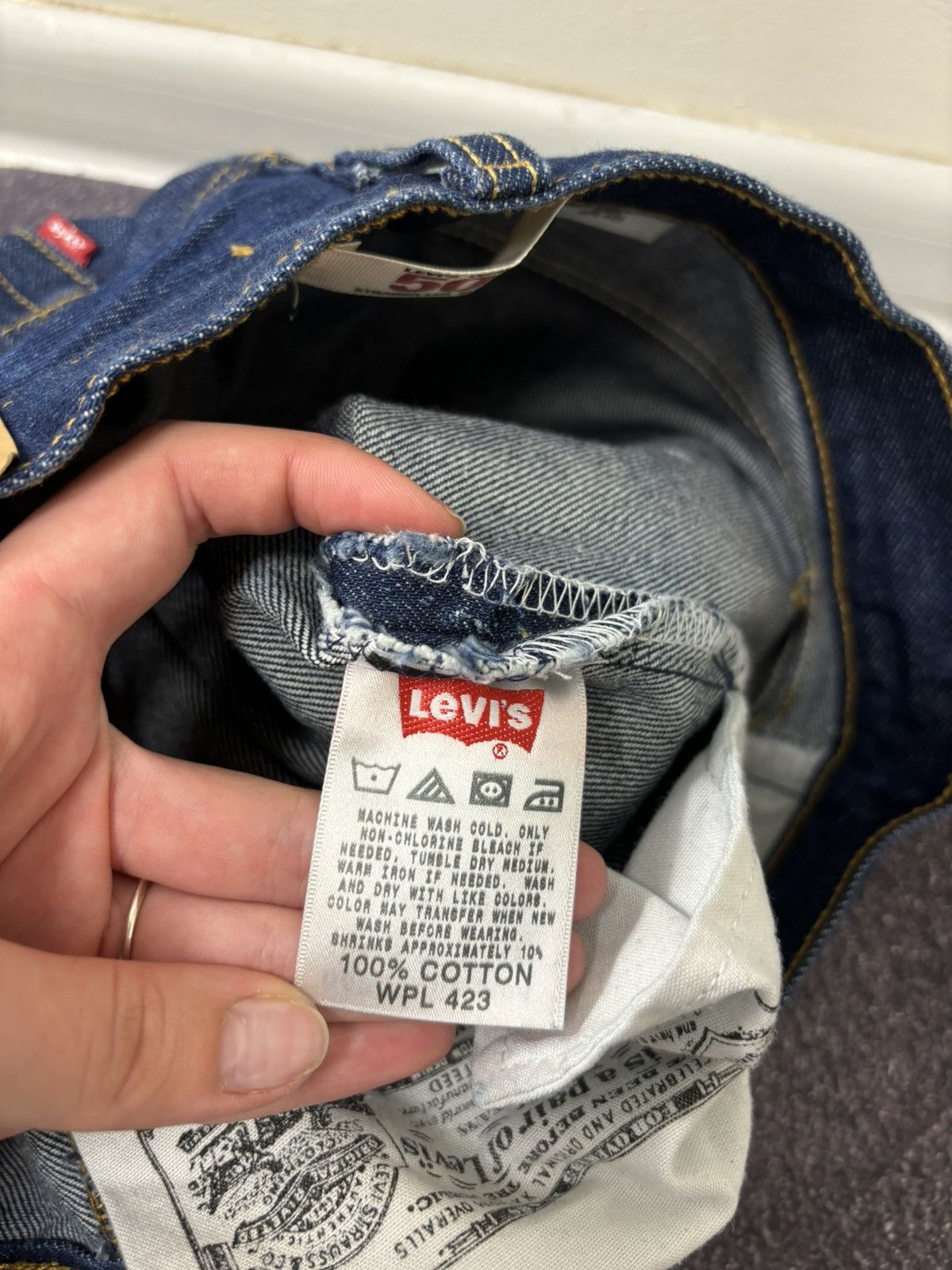 Levi's Vintage Levi’s 501 Straight Leg Button-Fly Blue Denim Jeans Size US 32 / EU 48 - 17 Thumbnail