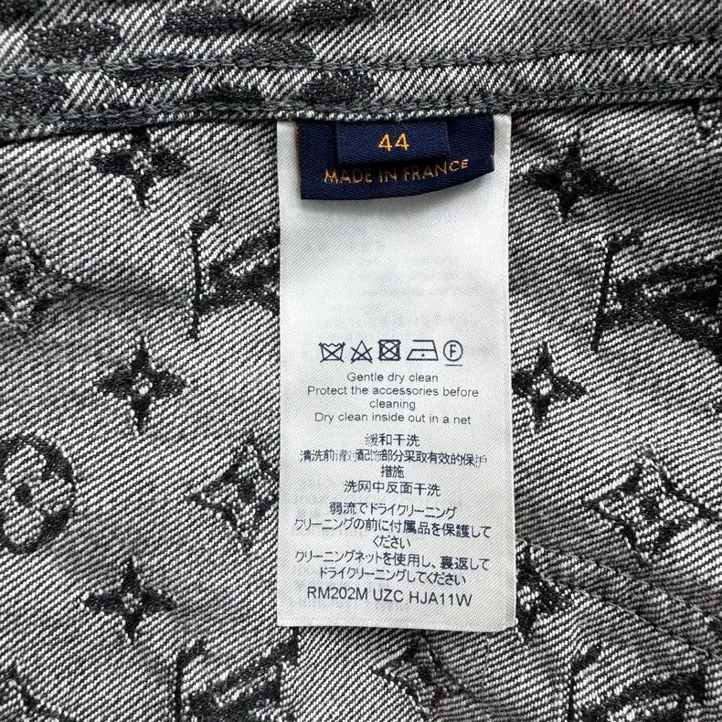 Louis Vuitton Louis Vuitton Original black presbyopic patchwork denim jac Size US S / EU 44-46 / 1 - 5 Thumbnail