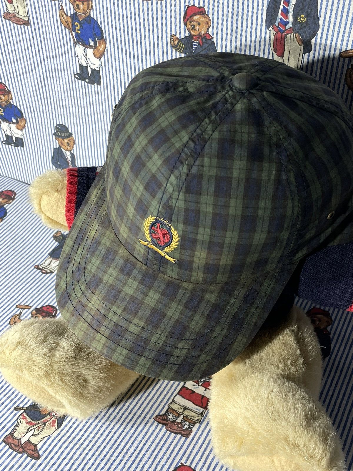 Tommy Hilfiger × Vintage Cap Tommy Hilfiger Lion Crest OG Vintage 90’s Size ONE SIZE - 11 Thumbnail