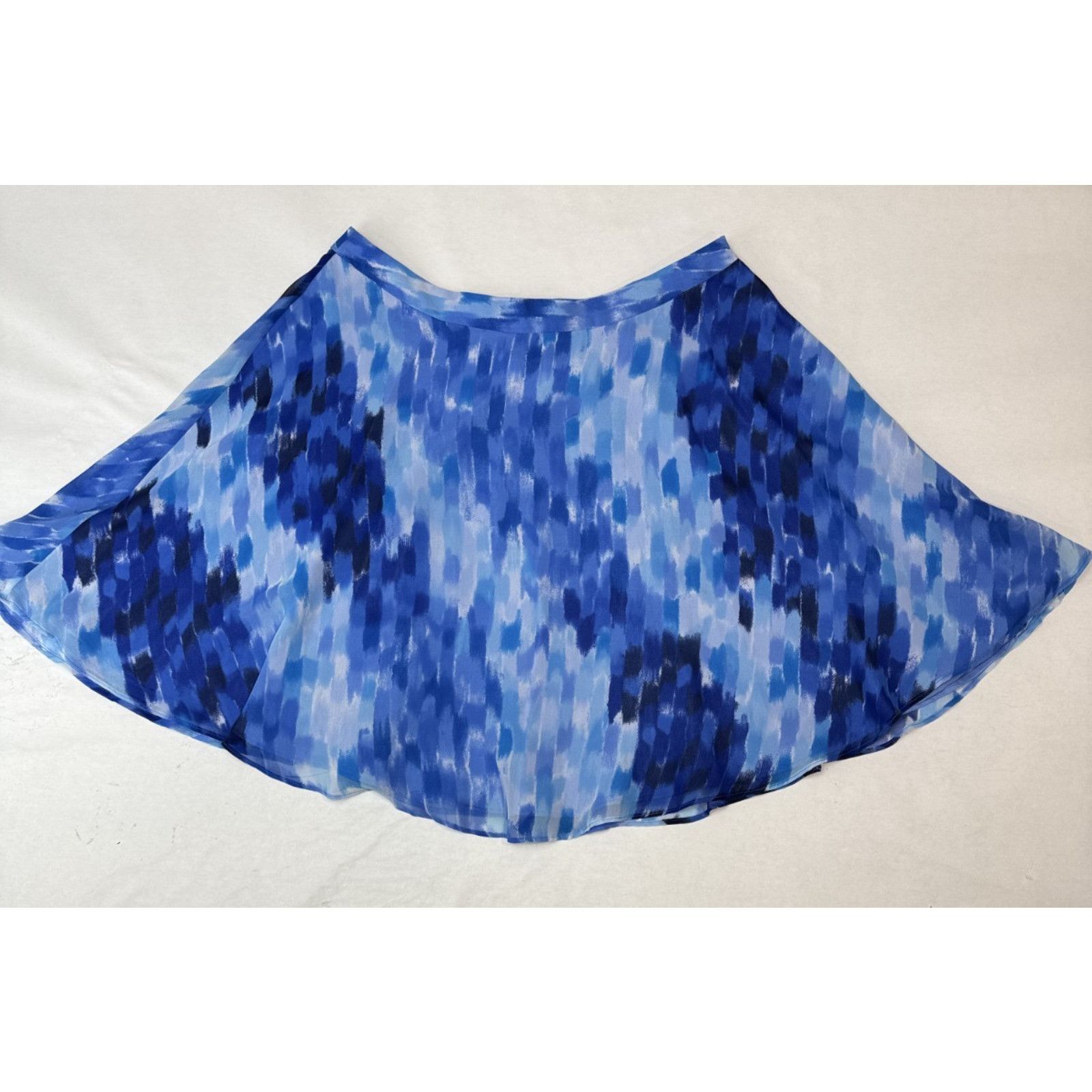Calvin Klein Calvin Klein Skirt Blue Print Fairy Feminine Romantic 12 Size 34" / US 12 / IT 48 - 1 Thumbnail